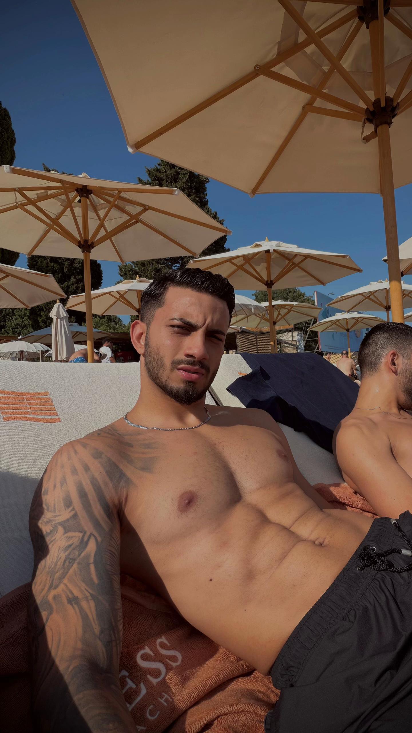 @Kaan G&uuml;nezer                🪳