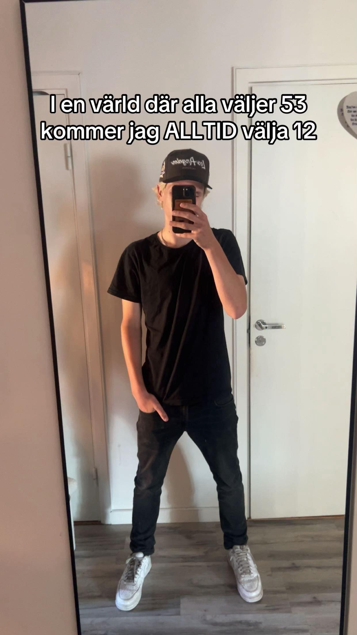 @𝒥𝒶𝓀ℴ𝒷𝓈𝓈ℴ𝓃💃