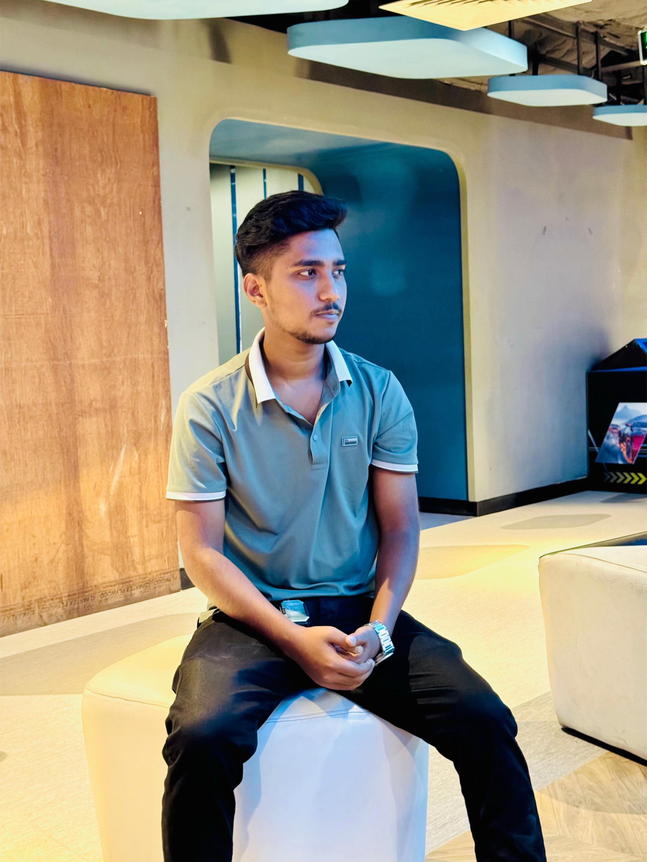@🤷AHMED RIYAZ🤦