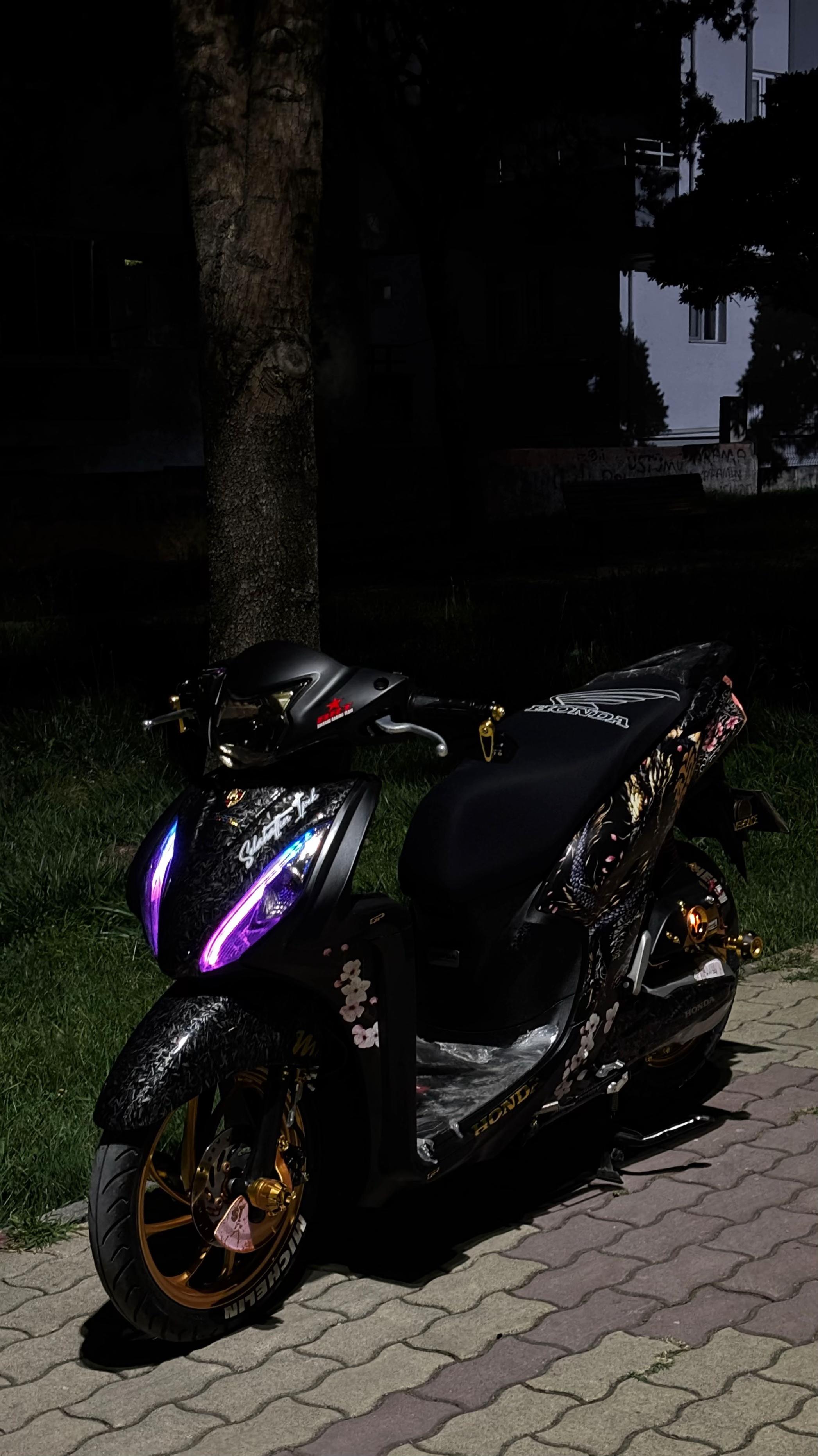 @𝐒𝐓.
