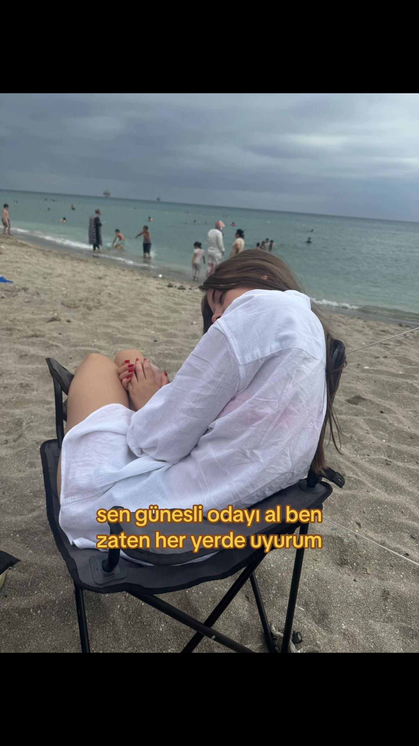 @Ceyy