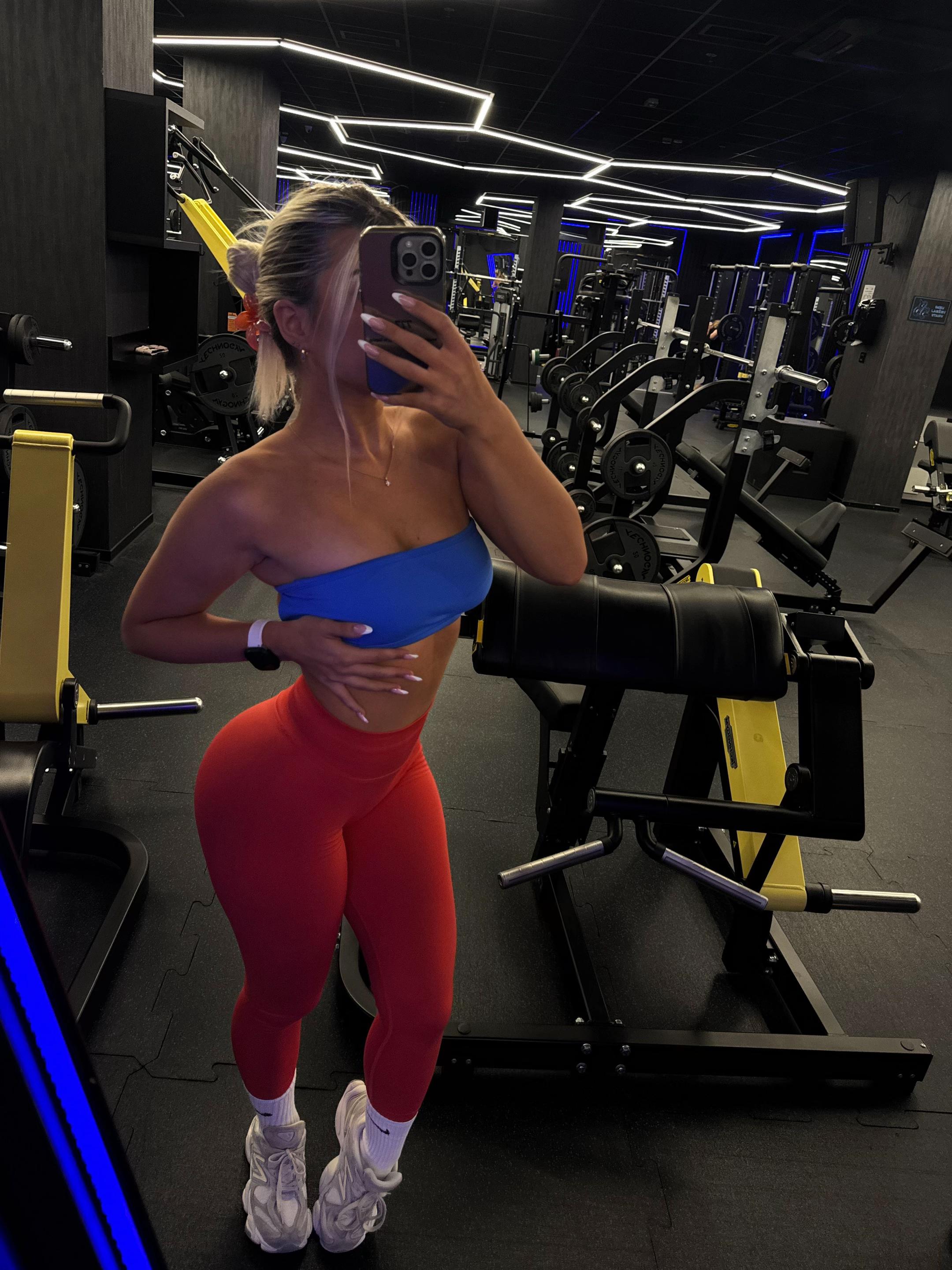 @anjax