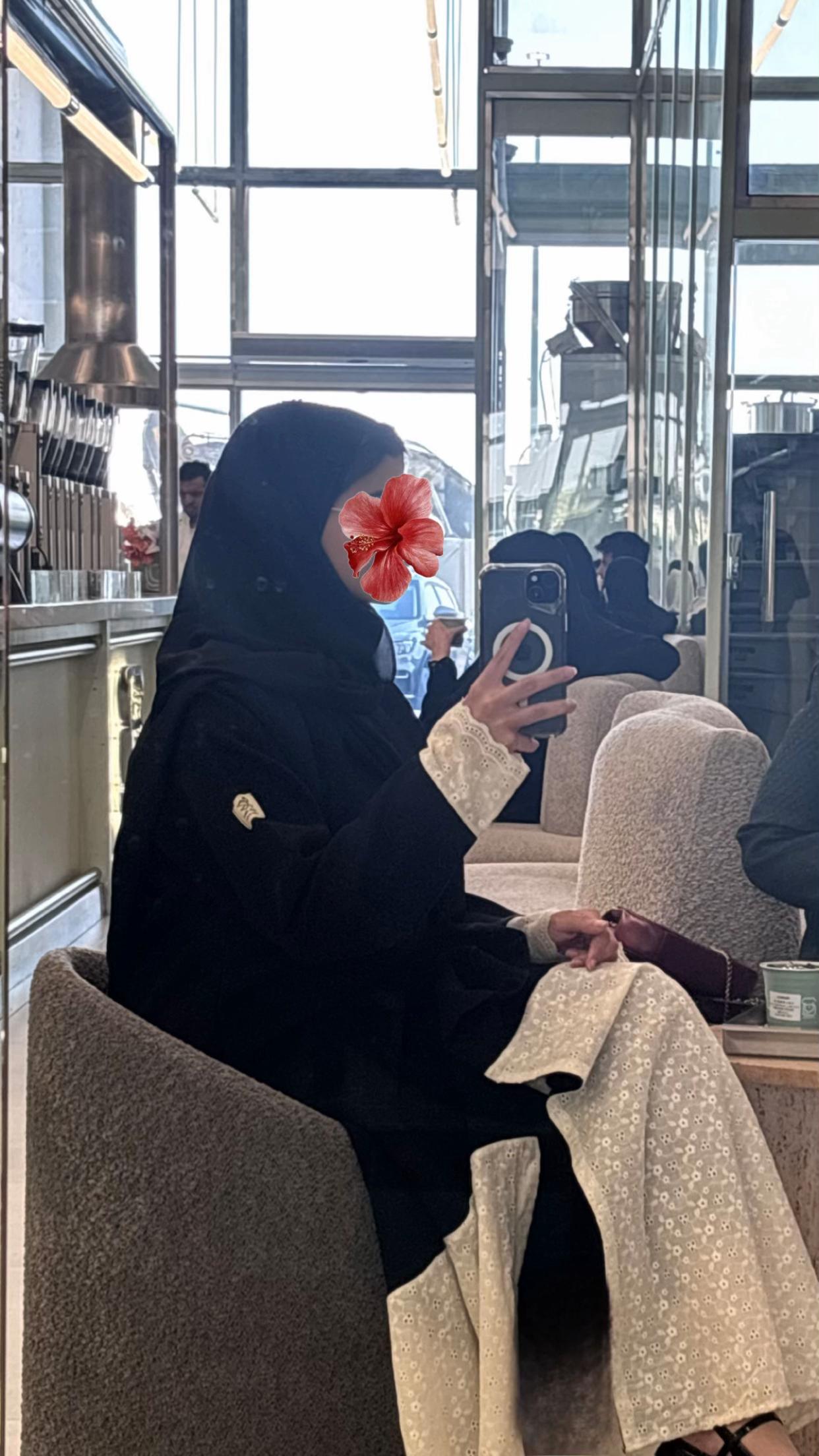 @دبليو،موثوق