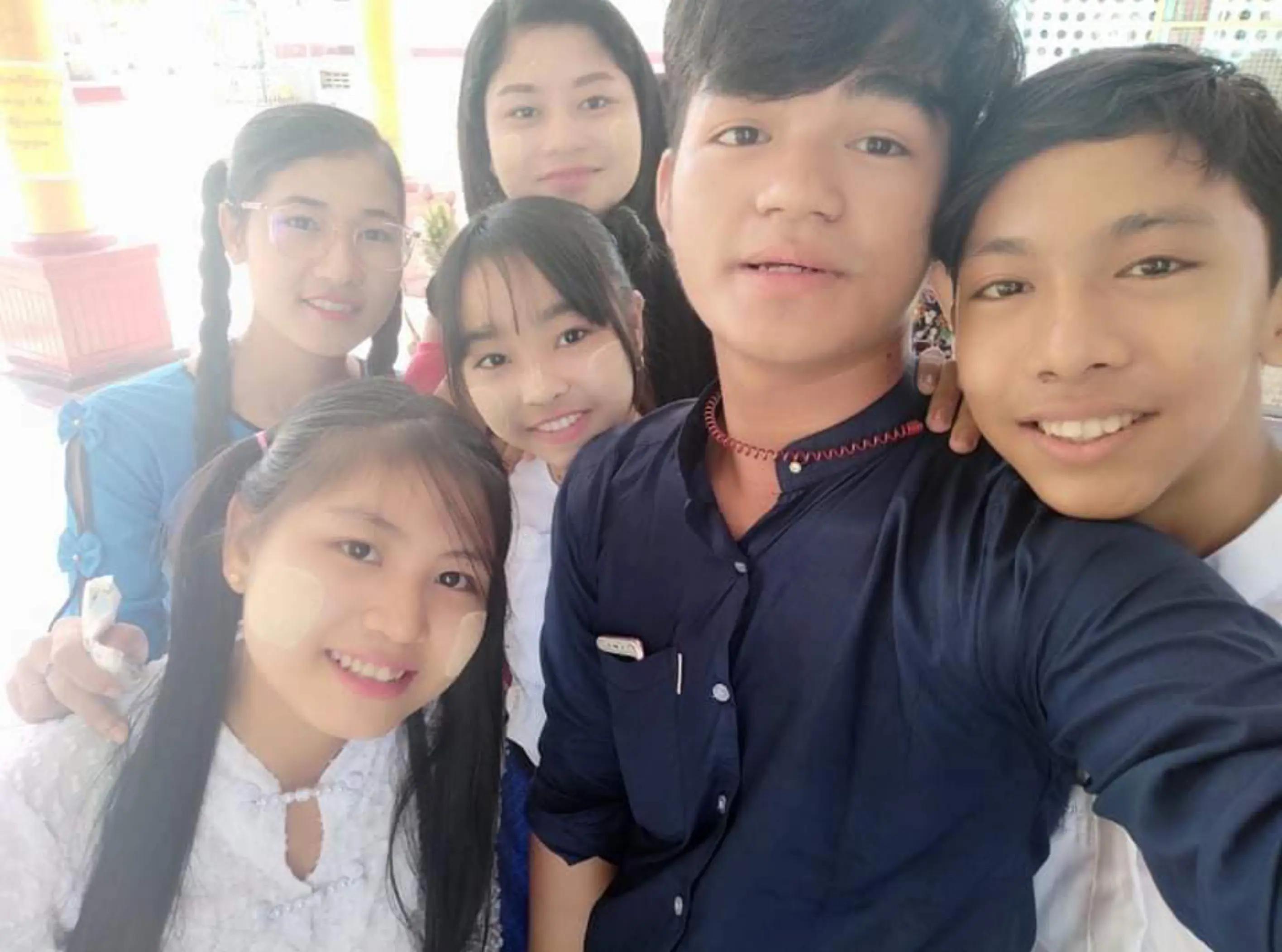 @YOON THIRI KO