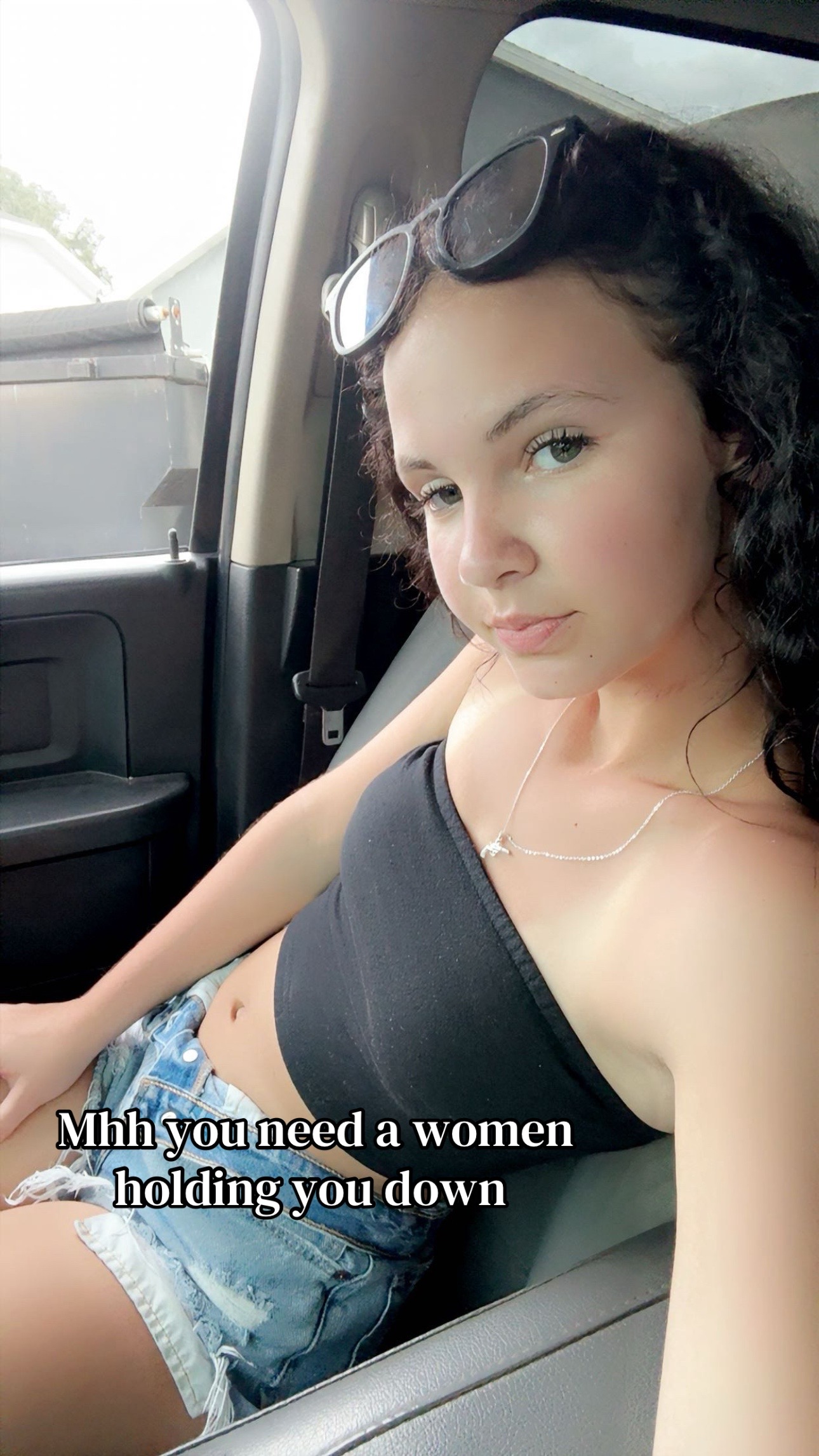 @bella