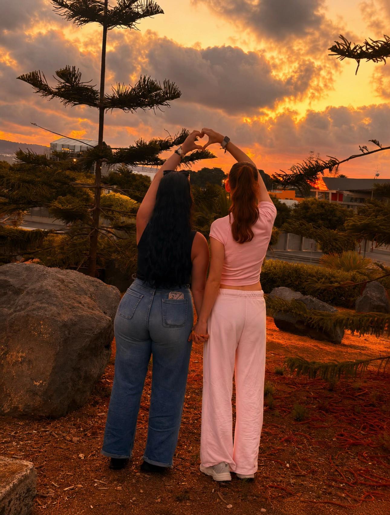 @🌻💫 ᒪᗩᖇᗩ 💫🌻