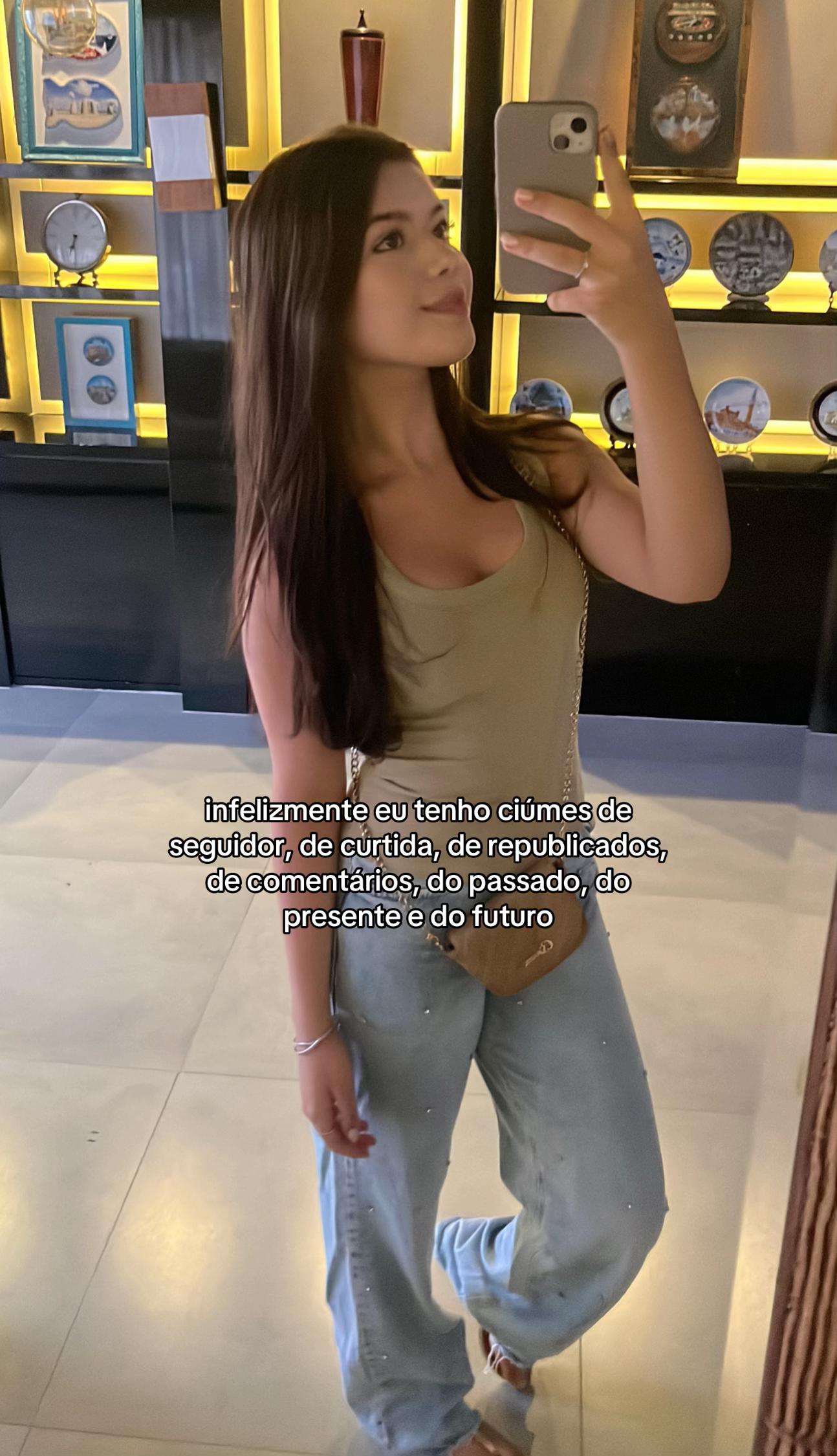 @🍸