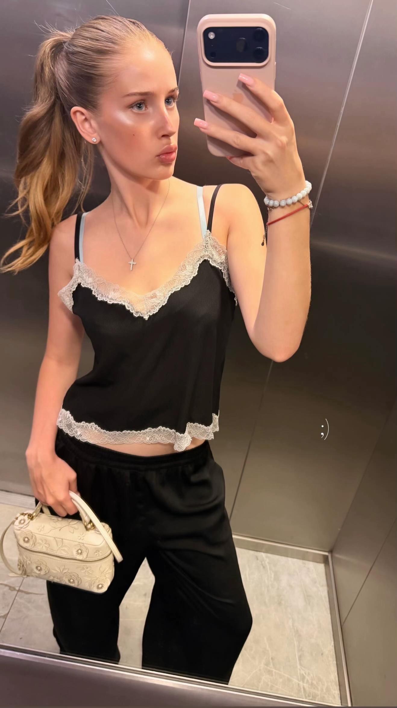 @ulyanaova