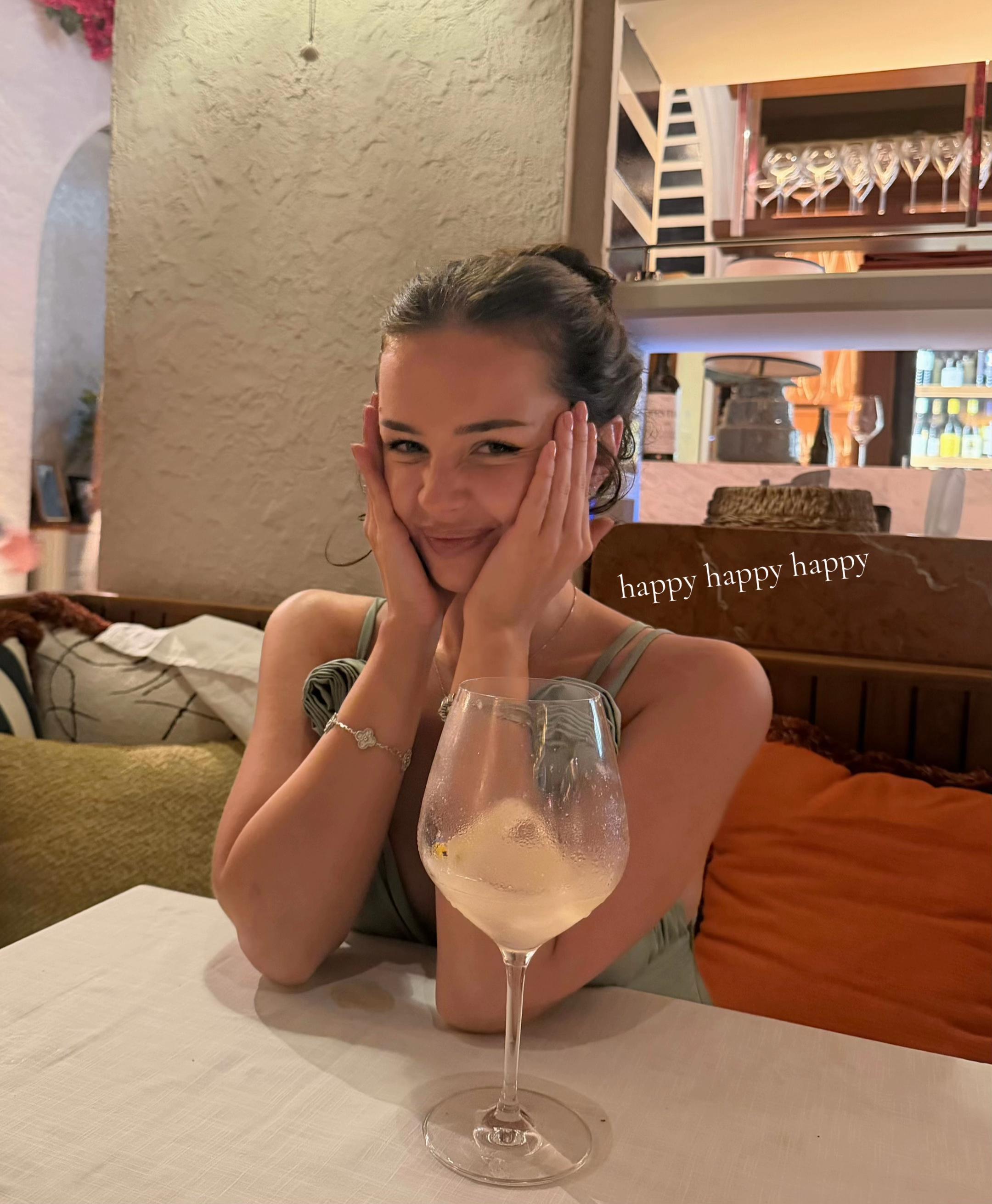 @Nikkiseey