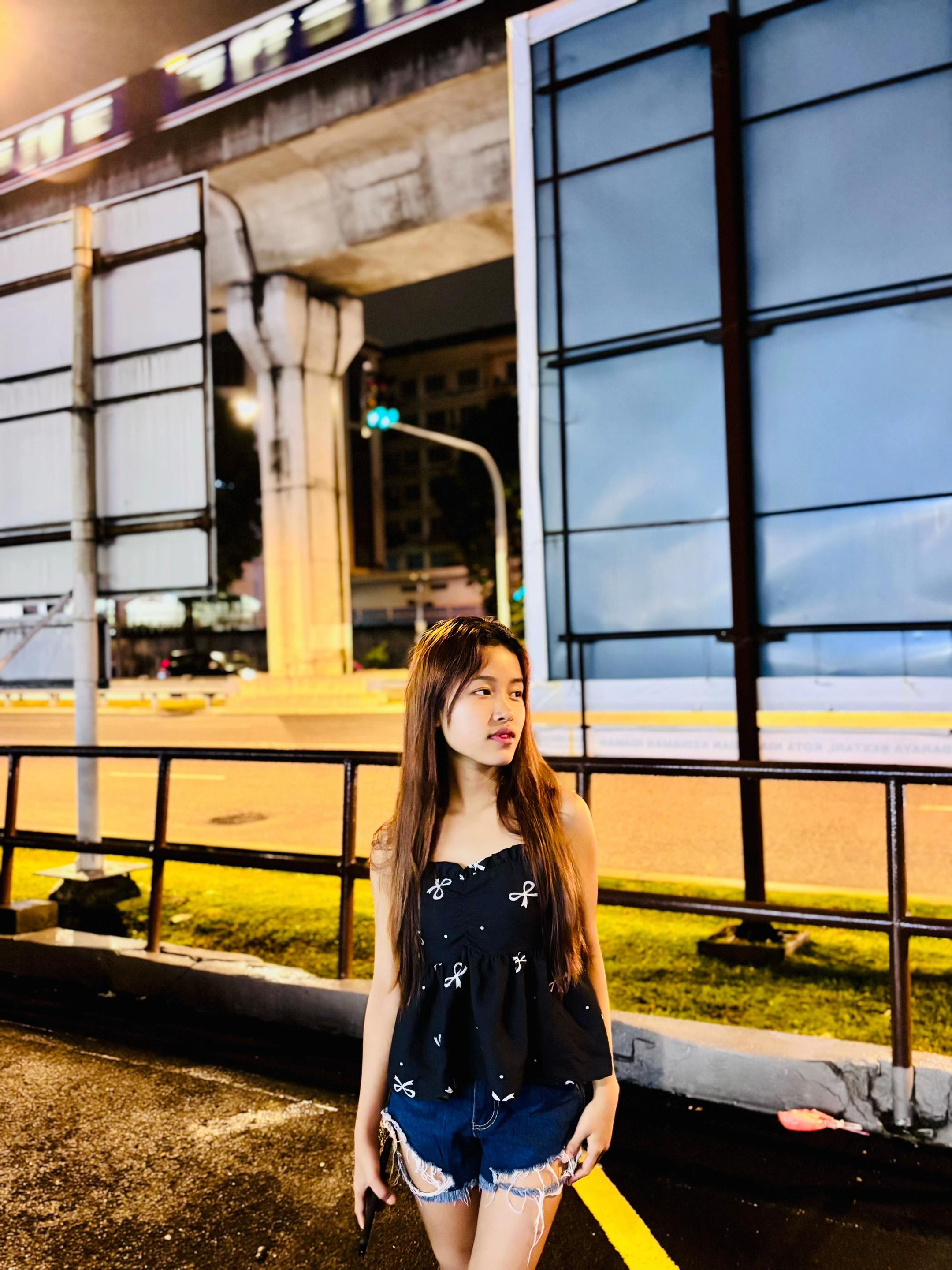 @Aadawt 🦋