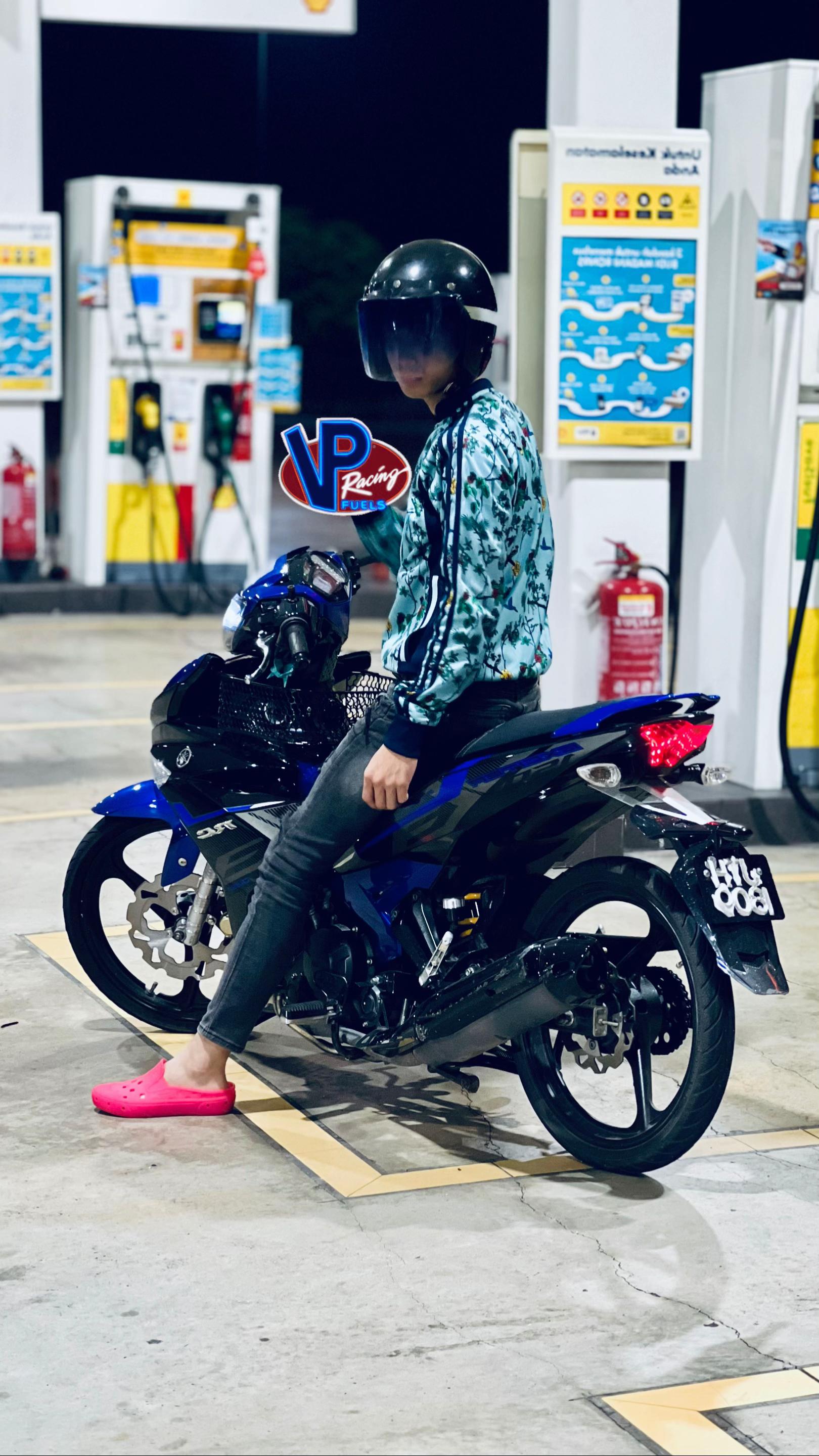 @𝙖𝙘𝙚𝙙𝙧𝙤𝙯𝙯𝙯