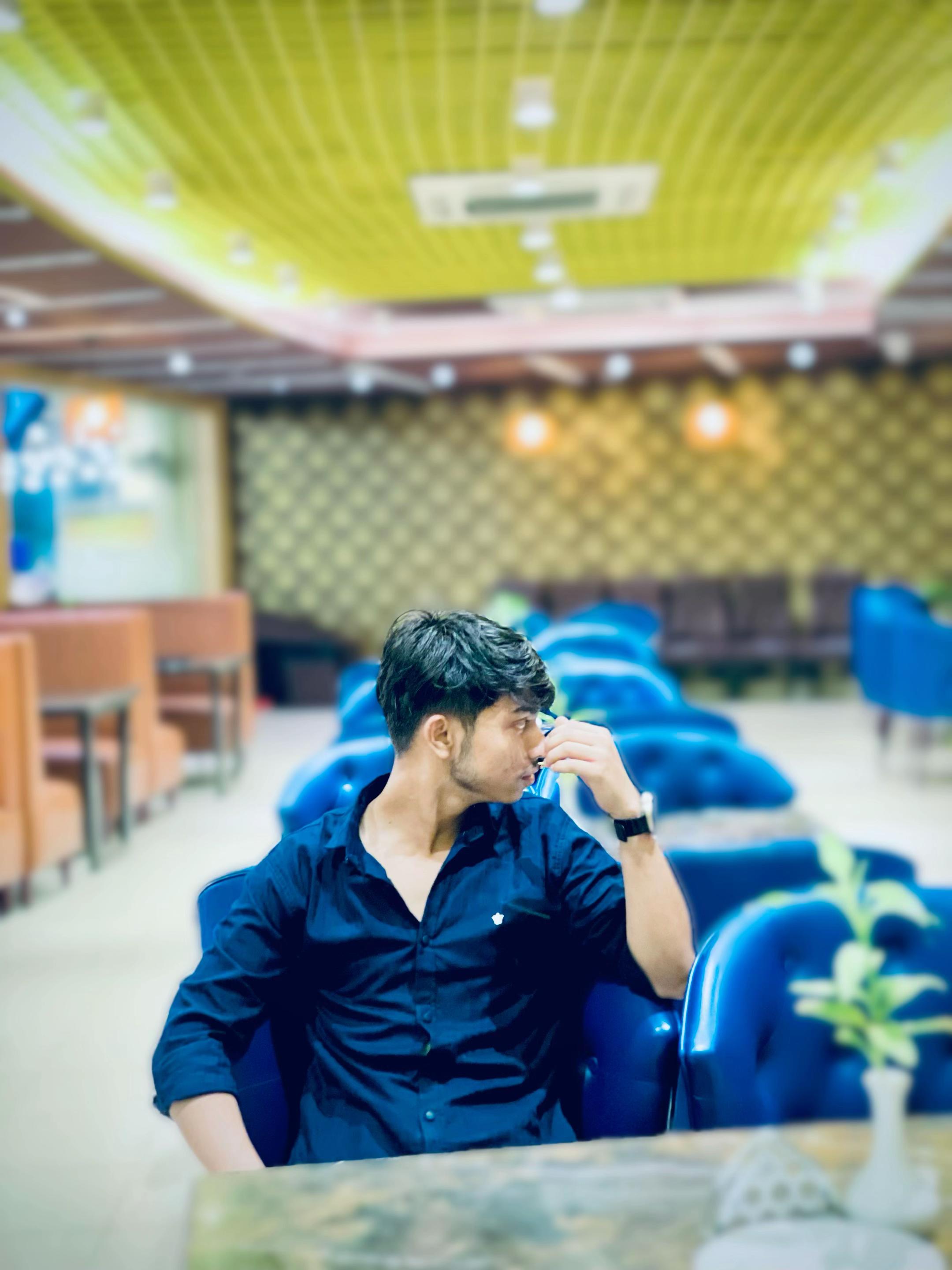 @🕸️(عارف) 𝘼𝙧𝙞𝙛 𝙐𝙡𝙡𝙖𝙝