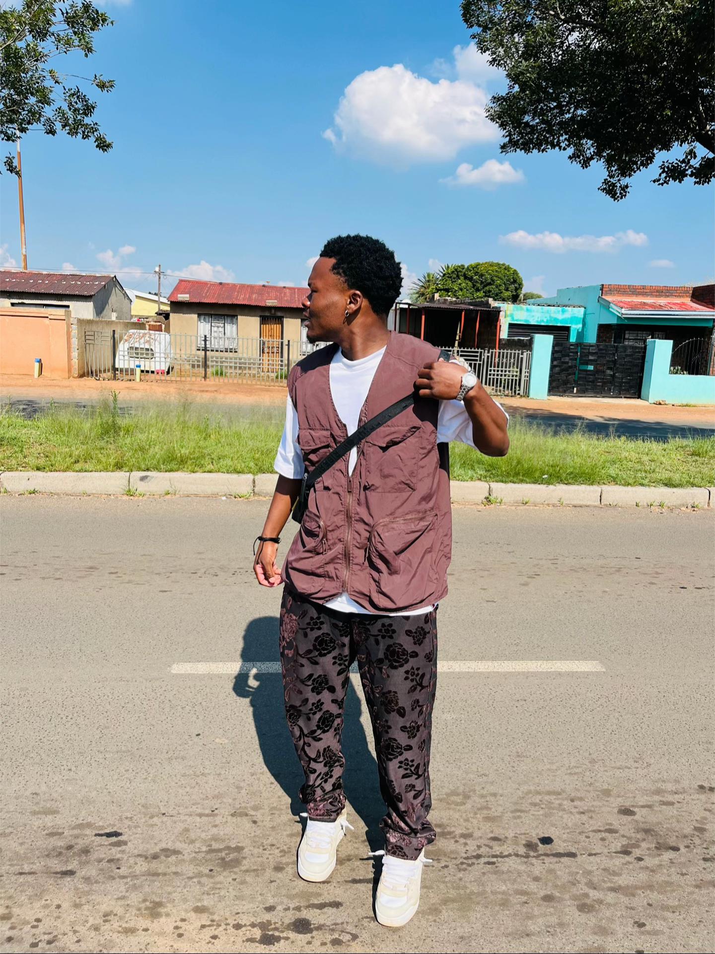 @Lwazi kunene