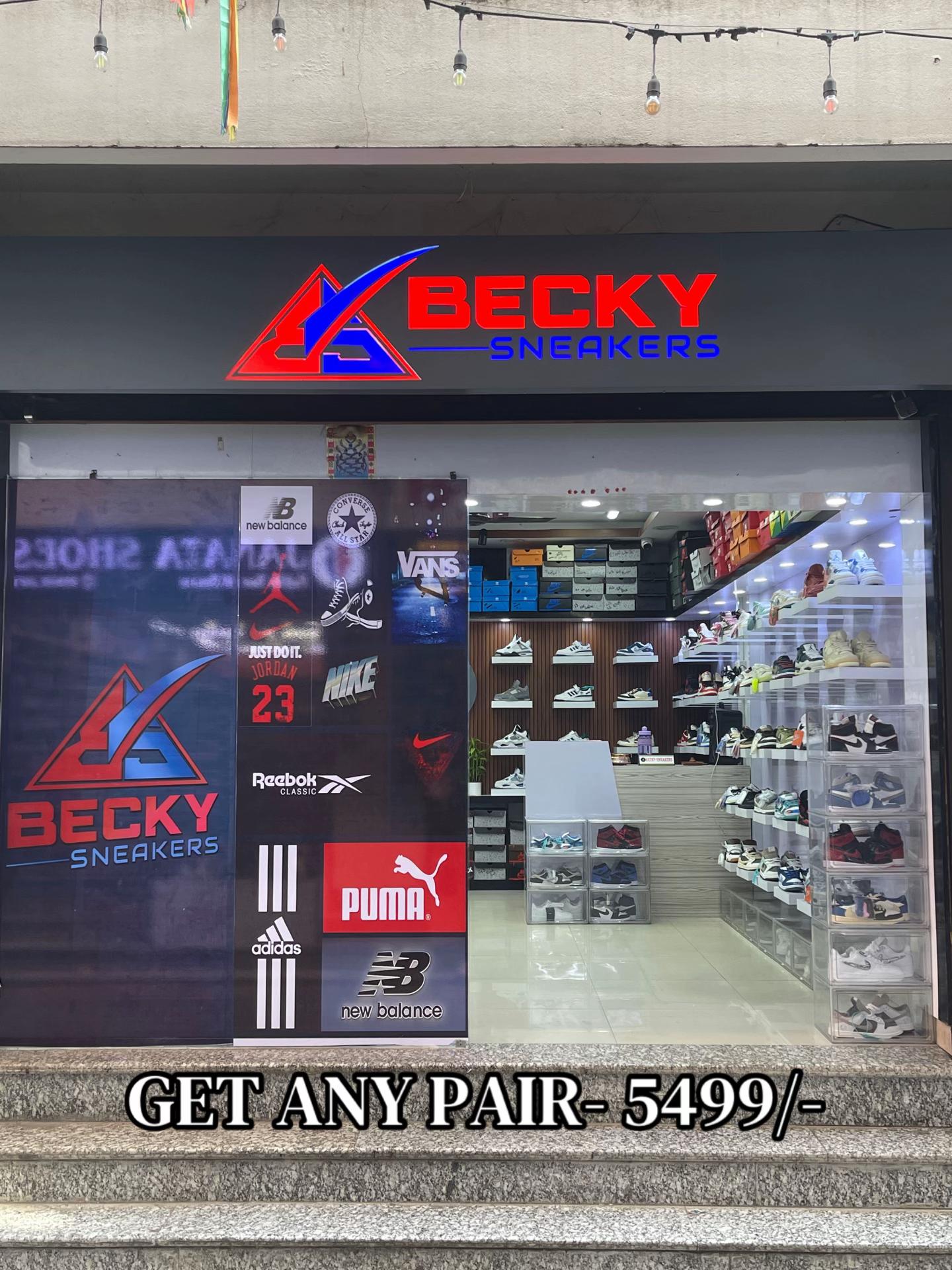 @Chitwan Becky Sneakers