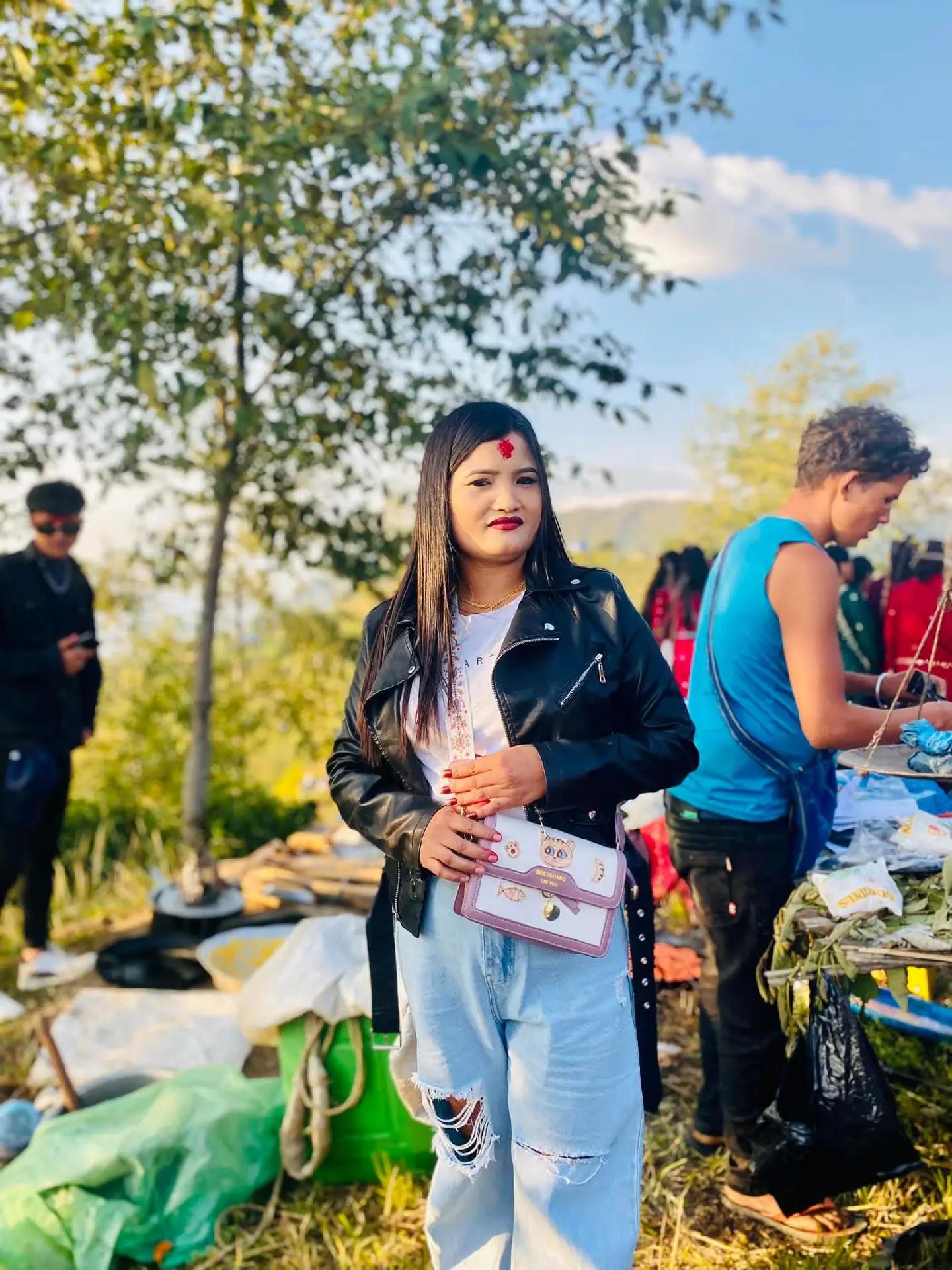 @Chanda♥️ thakuri♥️❤️