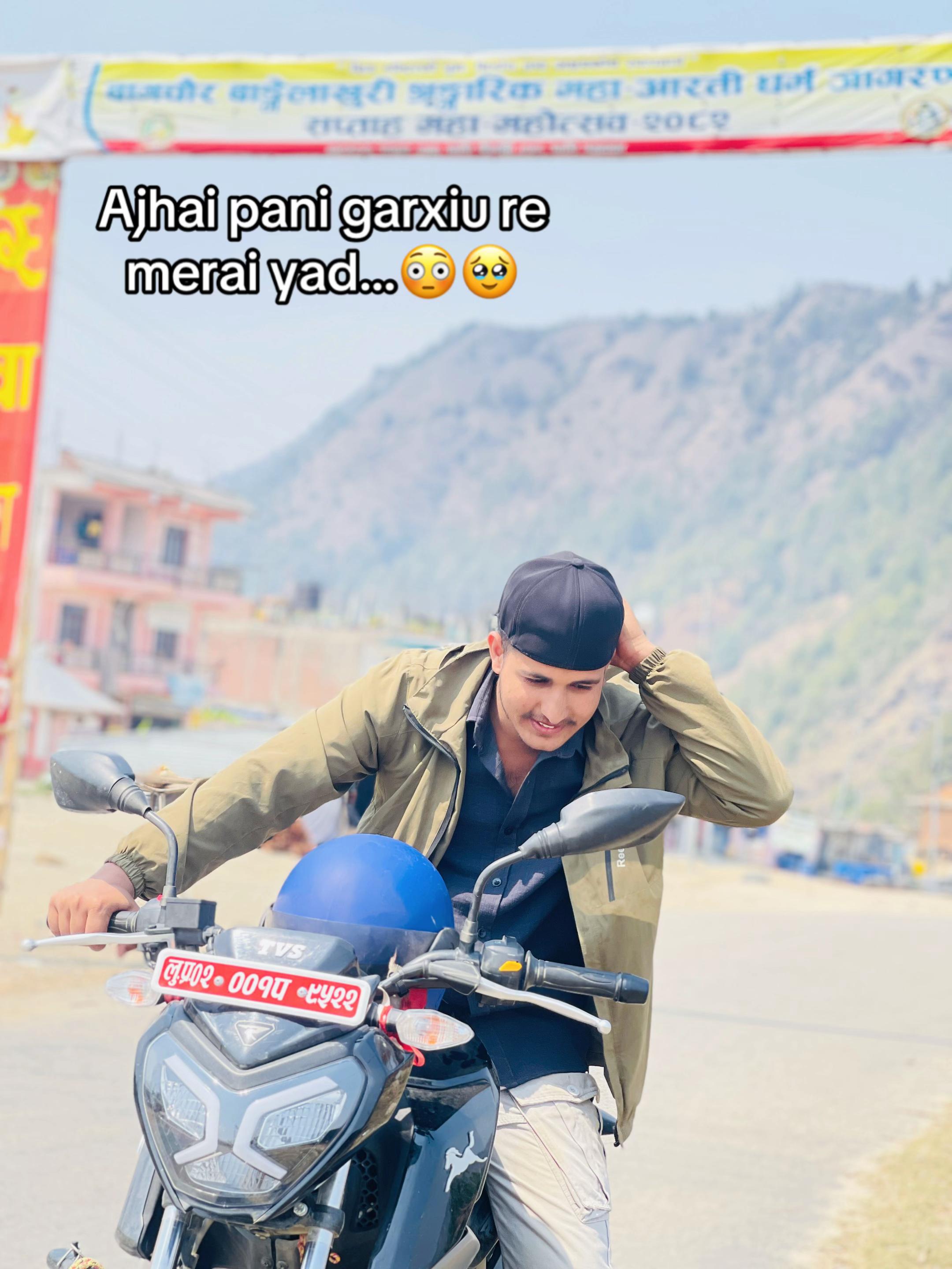 @उmeश mailo xettri 👨&zwj;🍳🏋️🎸