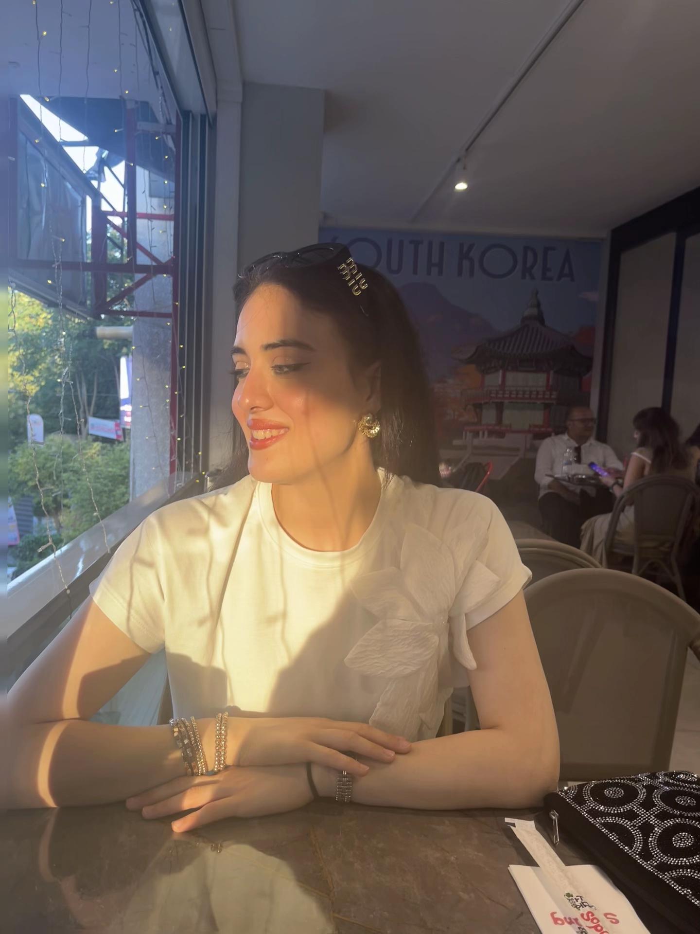 @Ayşenur Parlak
