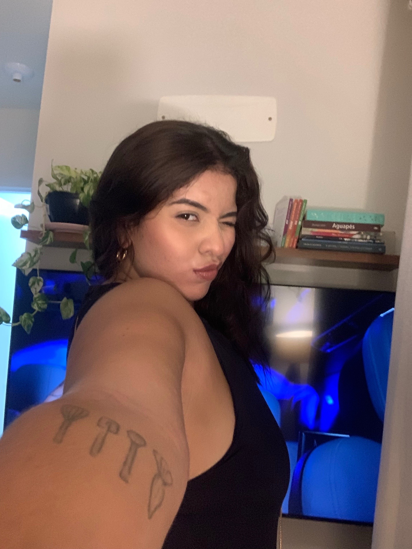 @Laura Tolentino