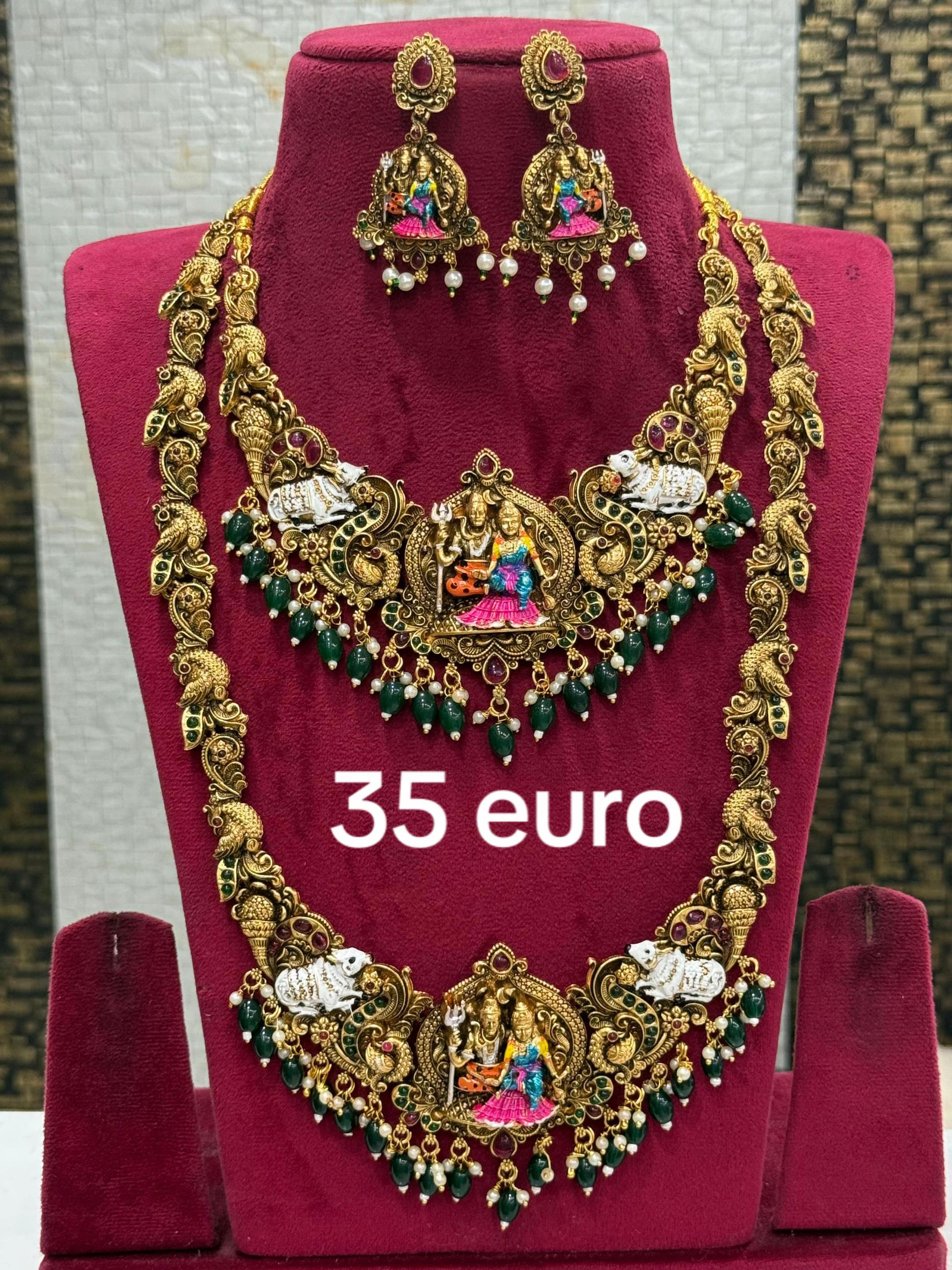 @Akshaya Beauty&Sarees