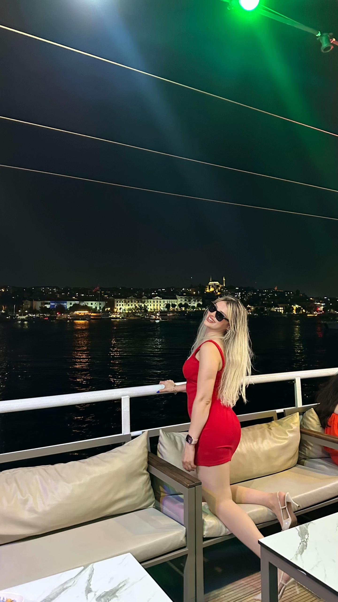 @Ayşe 👑