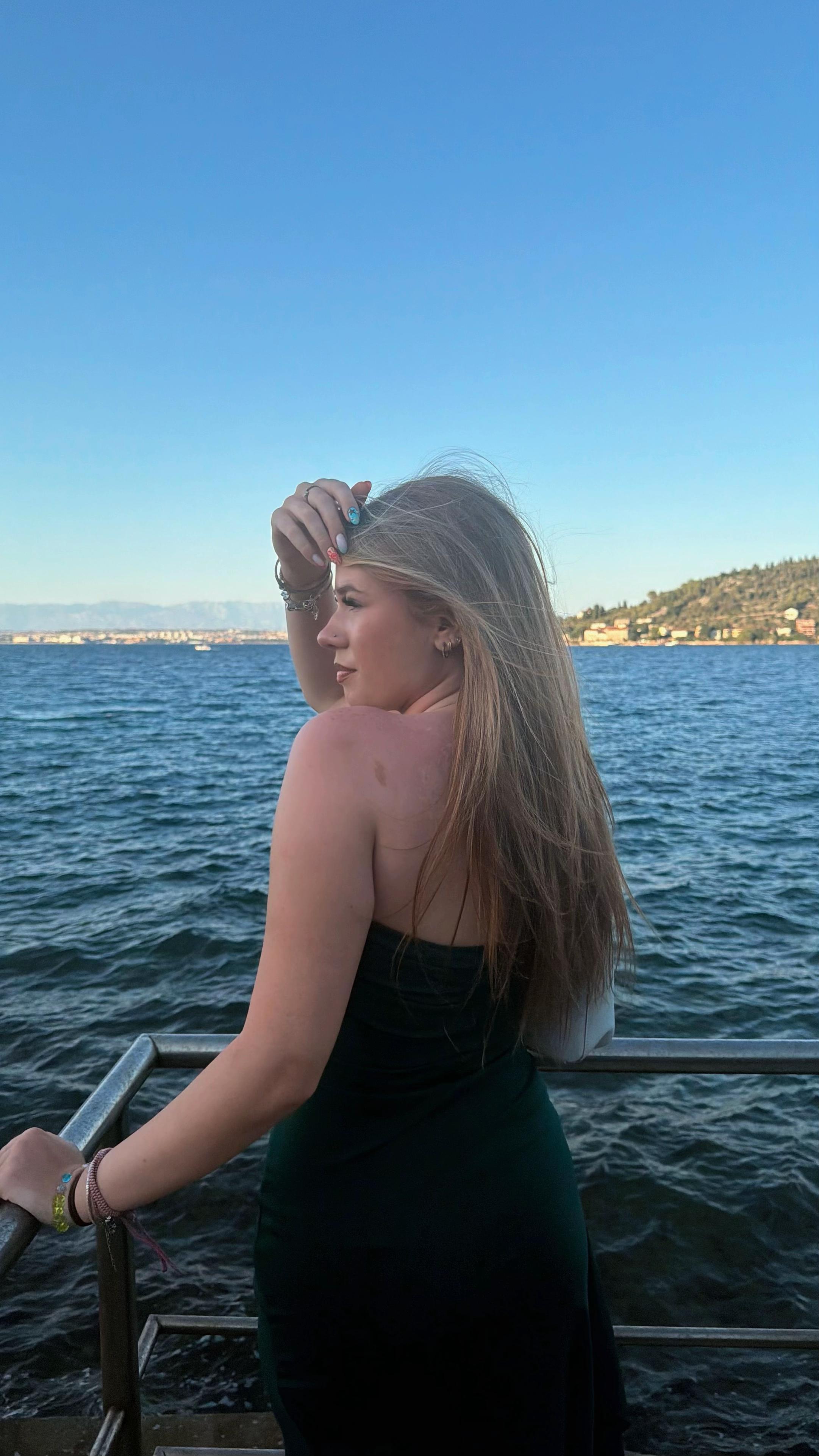 @sabina🕴️