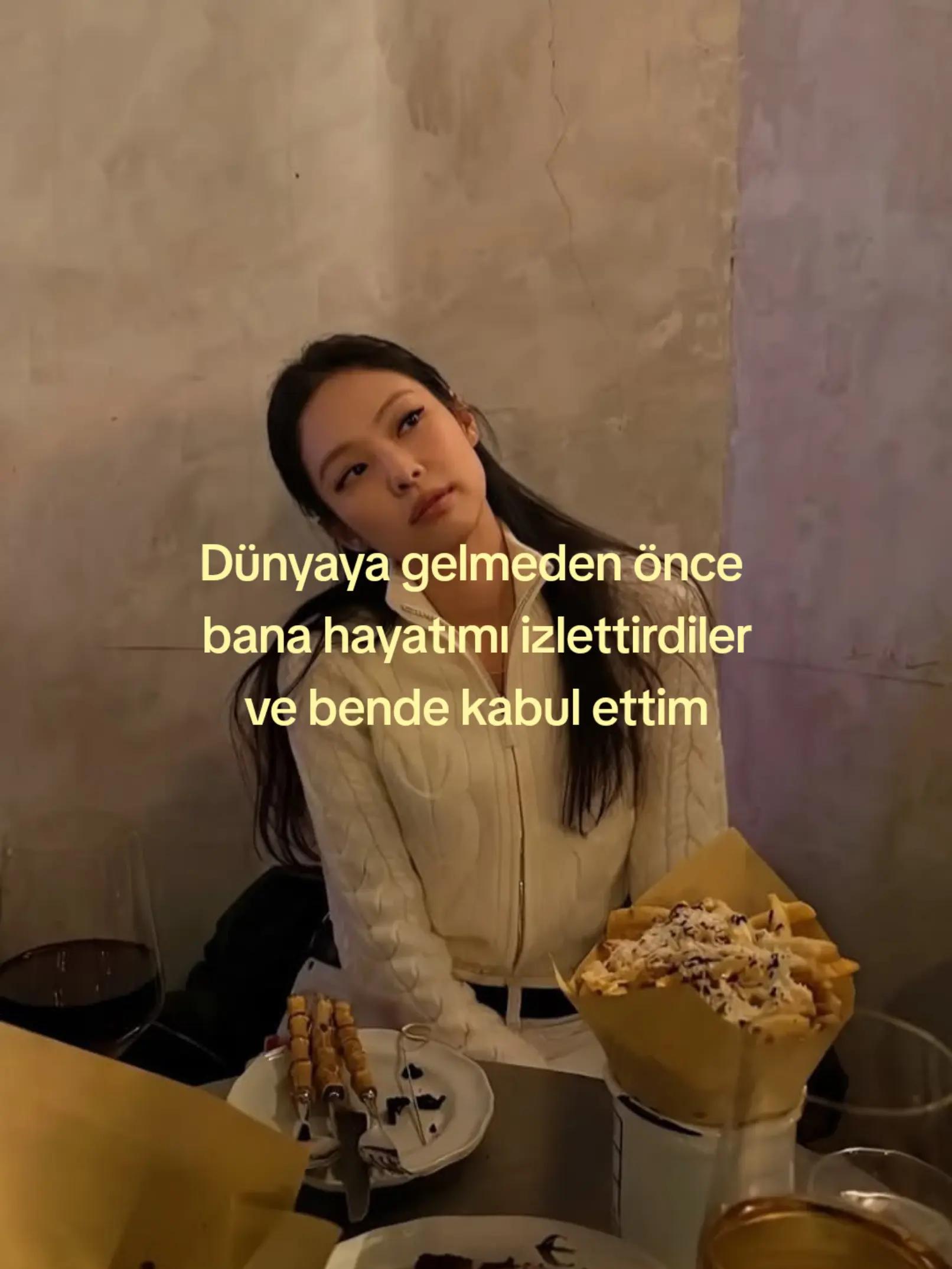 @𖦹