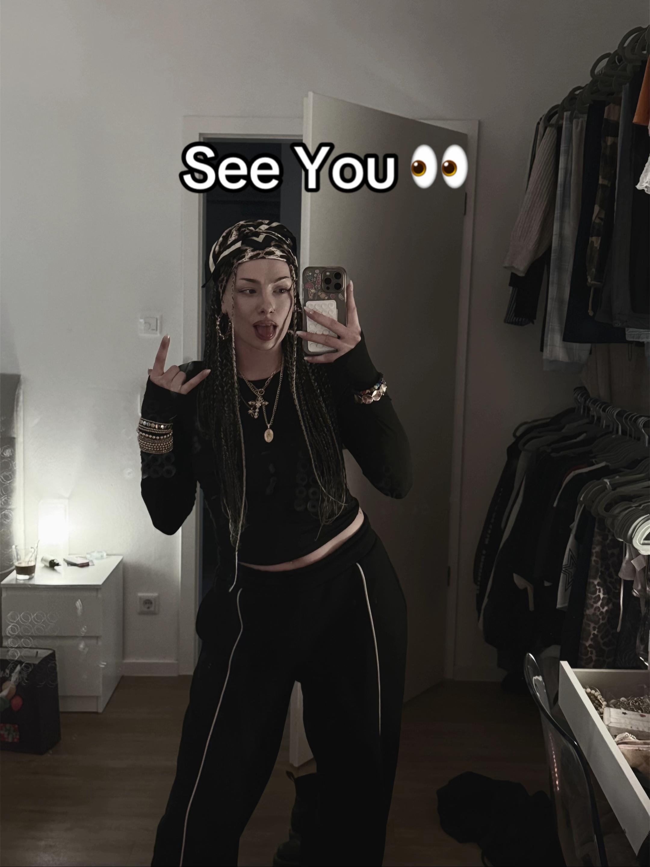 @Goldi☀️