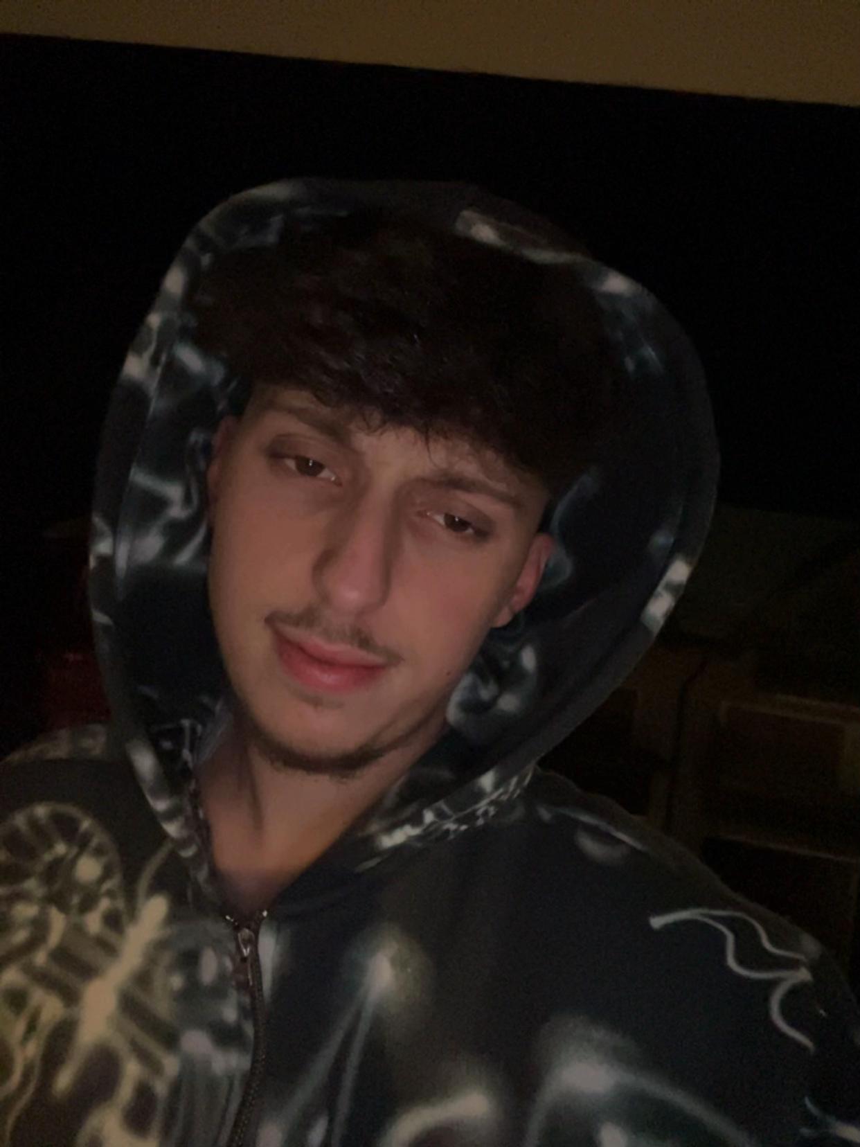 @𝕽
