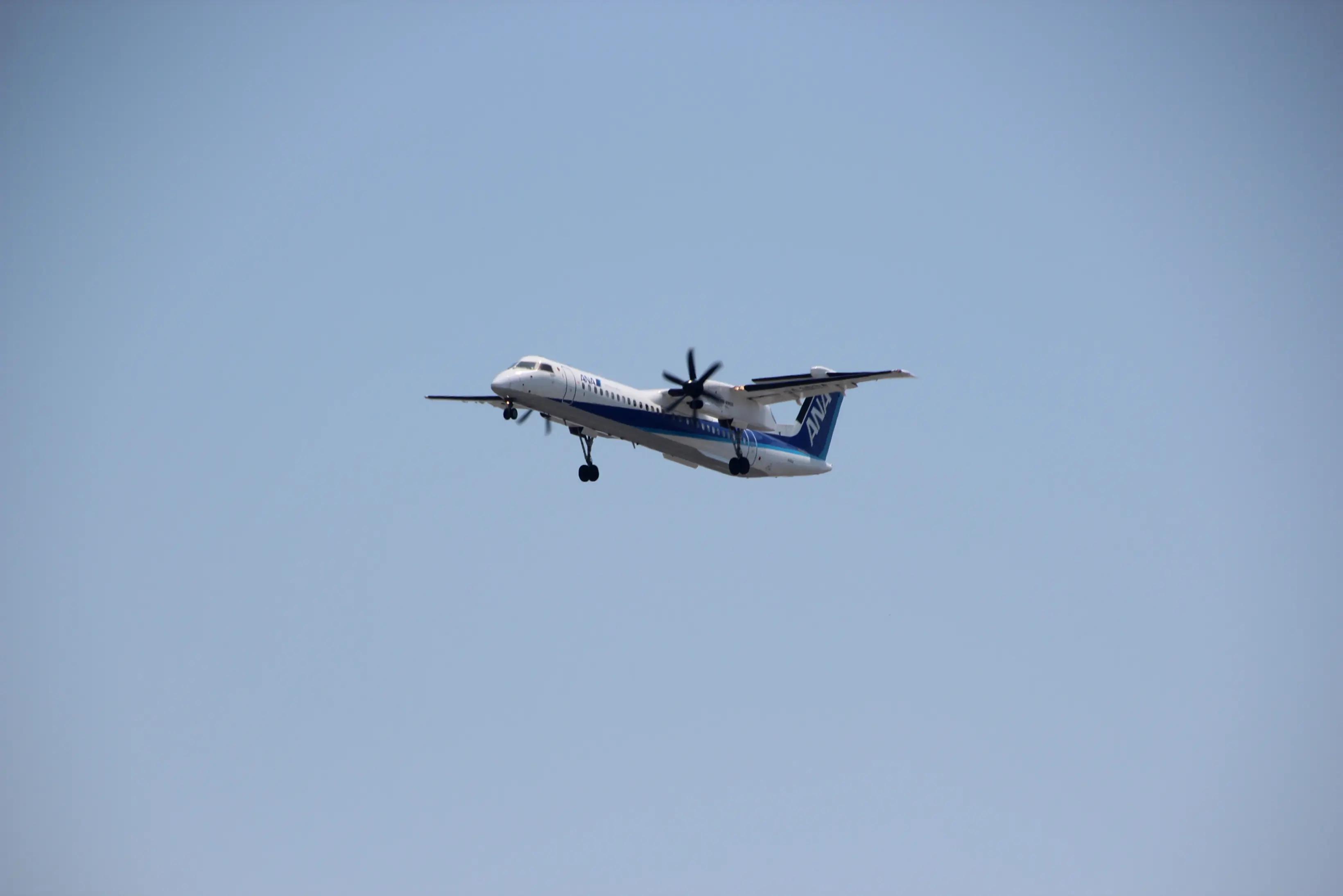 @tokitiro airplane