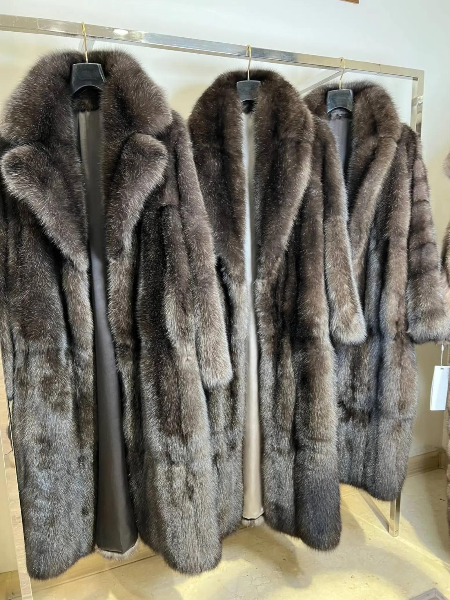 @Luxurious Boutique Yana