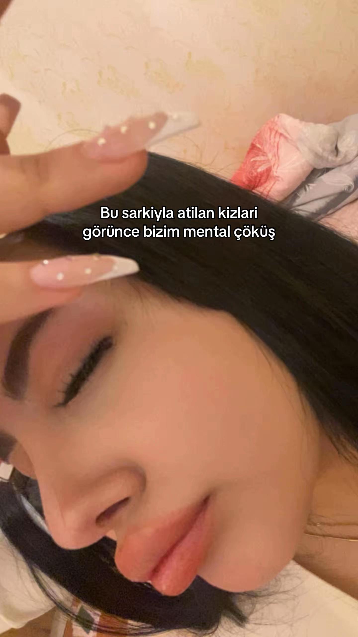 @Sudeloraa