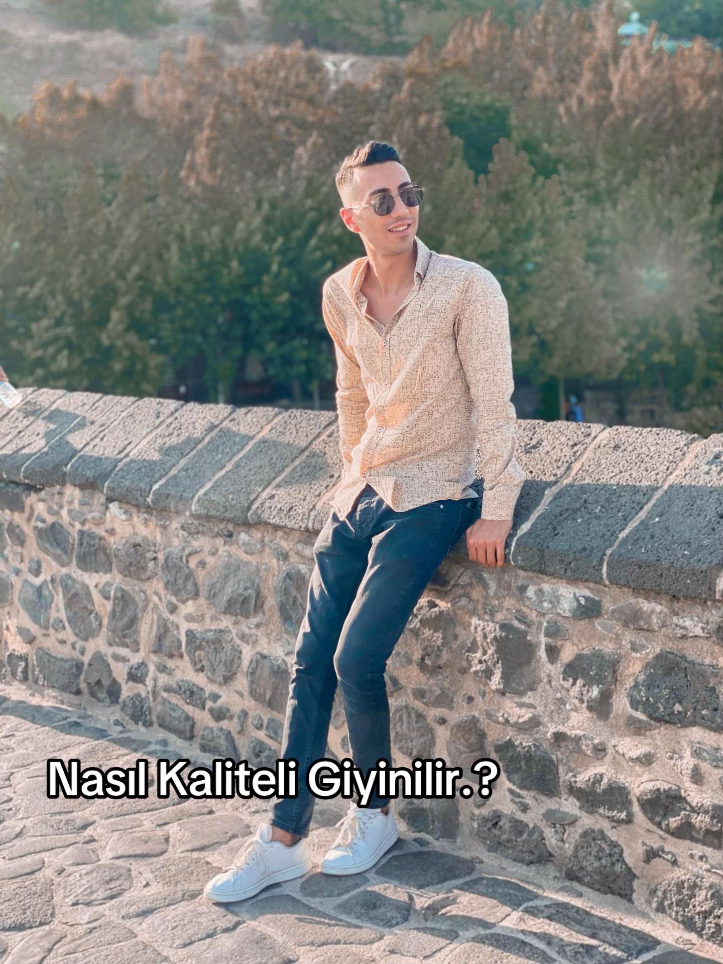 @𝘼𝙔𝘿𝙄𝙉 𝙆𝙄𝙍𝙈𝙄𝙕𝙄 🇹🇷