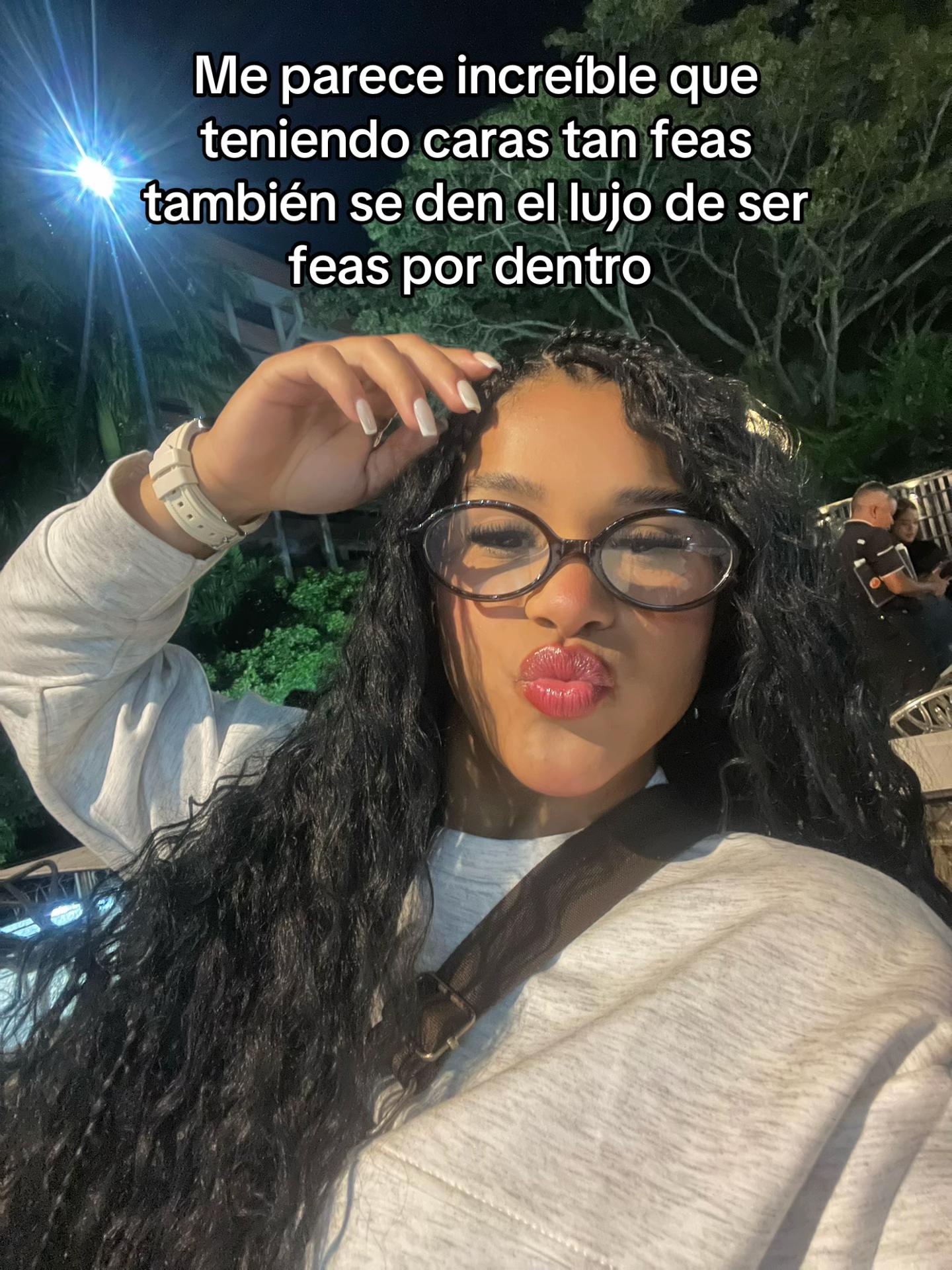 @️