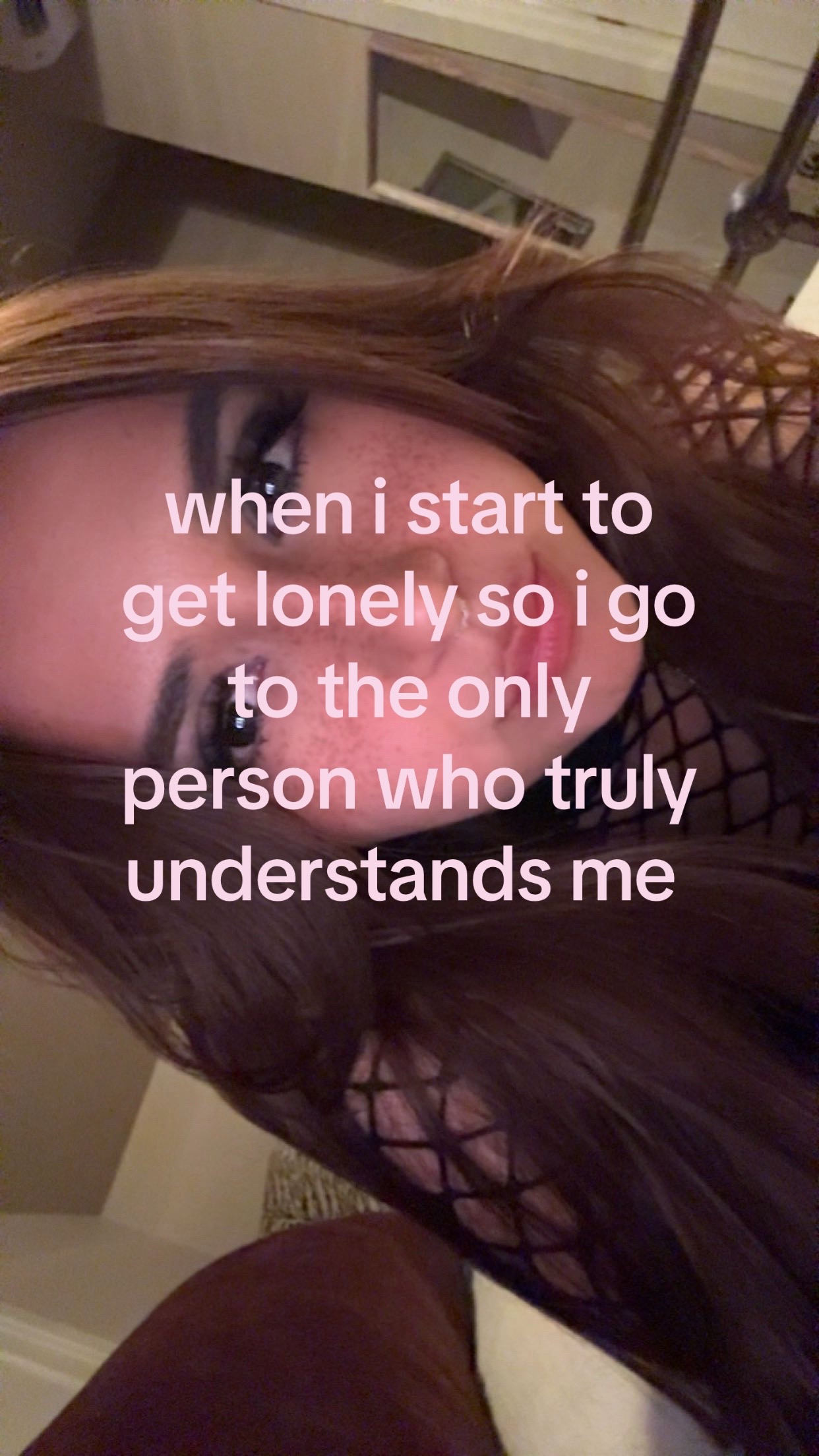 @shesupstairs