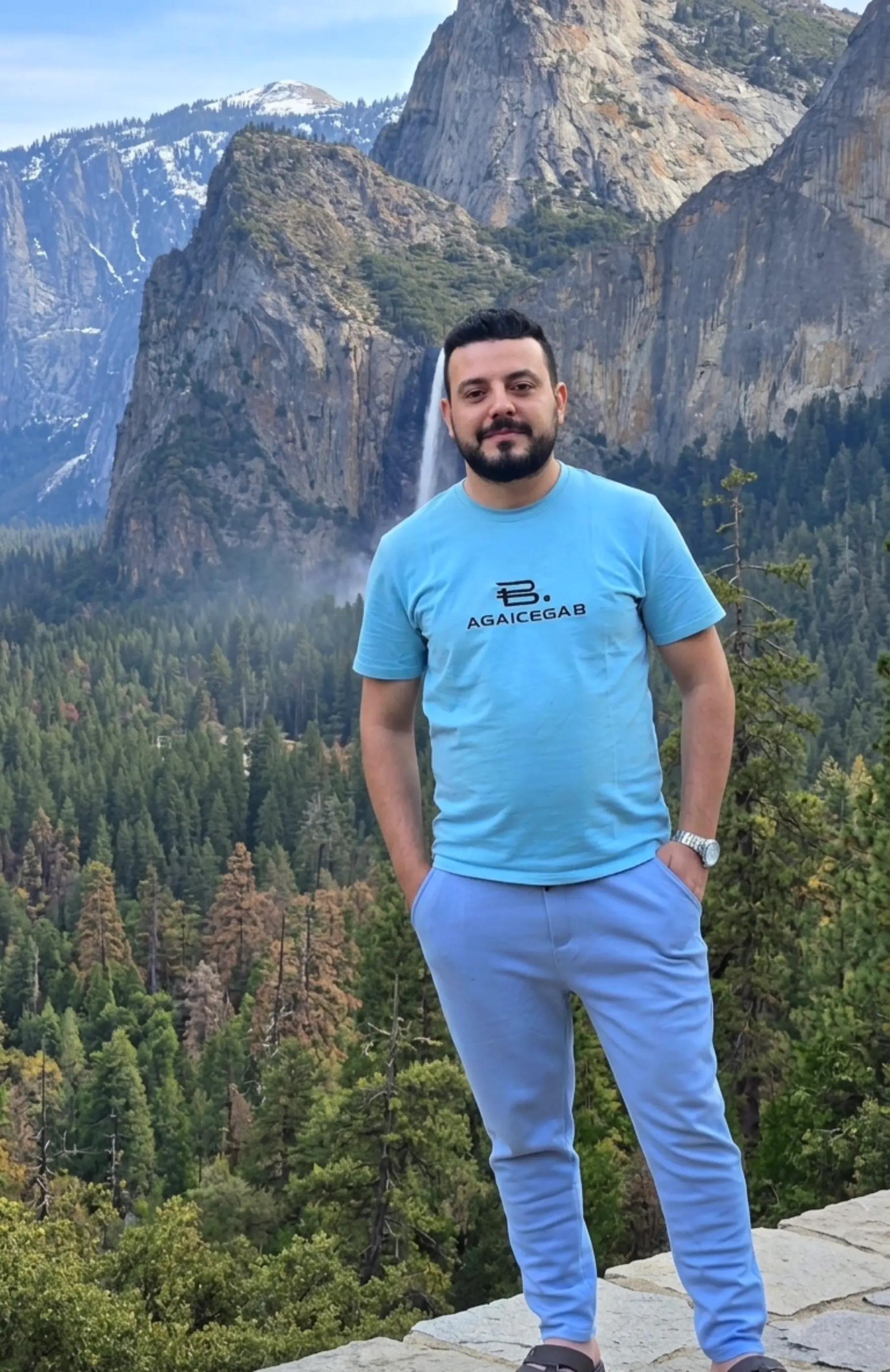 @🇸🇾 𝑨𝑯𝑴𝑨𝑫 🇦🇪 📸