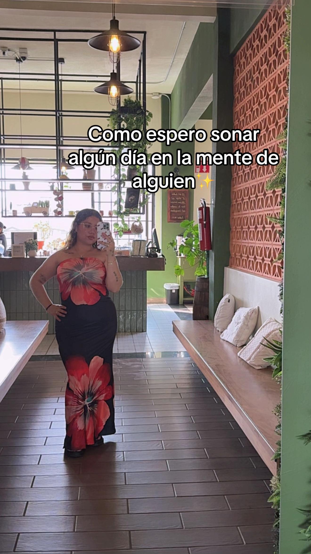 @✨Itzani Serrano✨