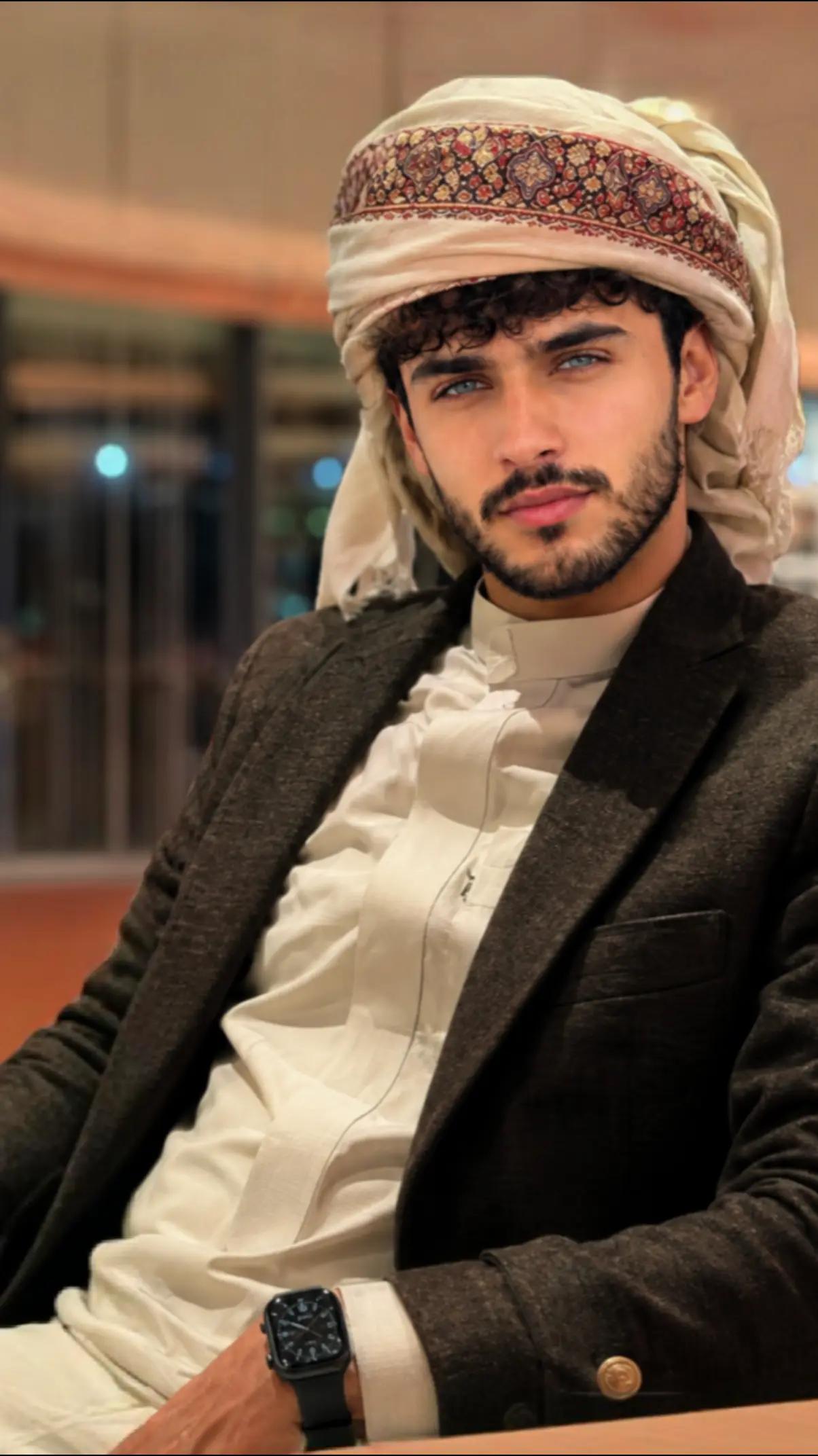 @ماجد/YE