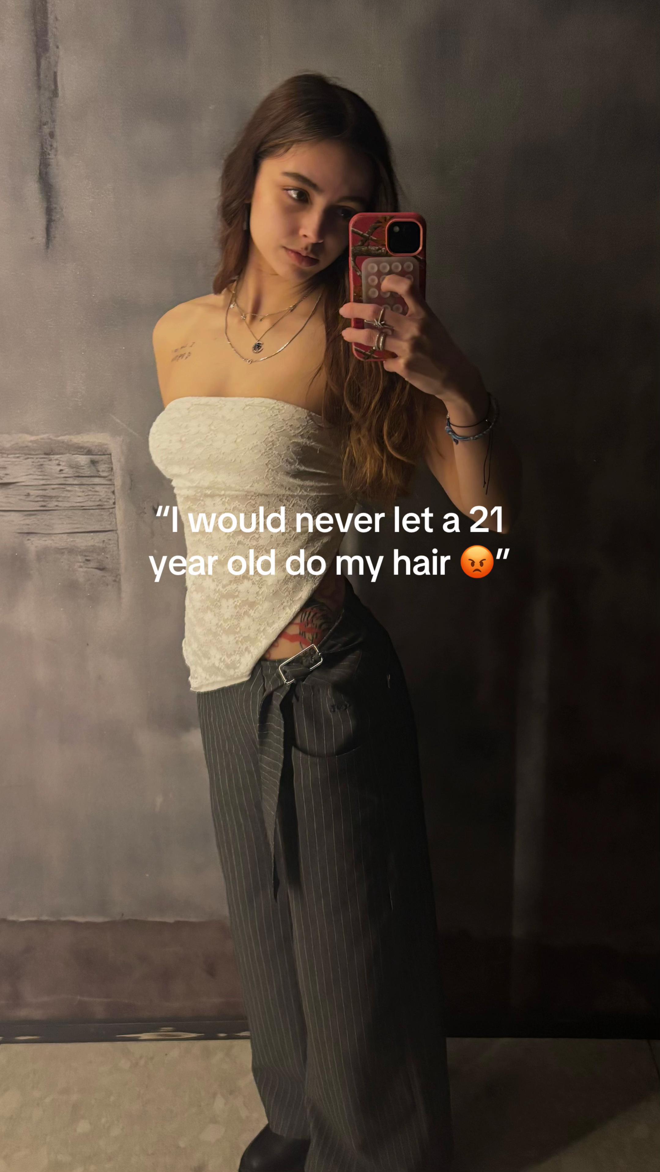 @Mya Groves | HAIRSTYLIST