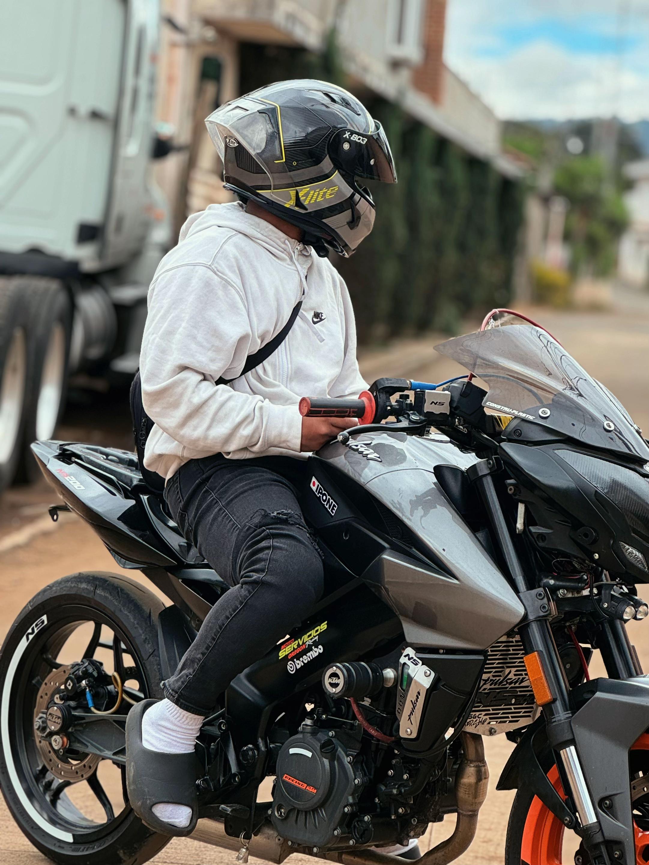 @Josue32