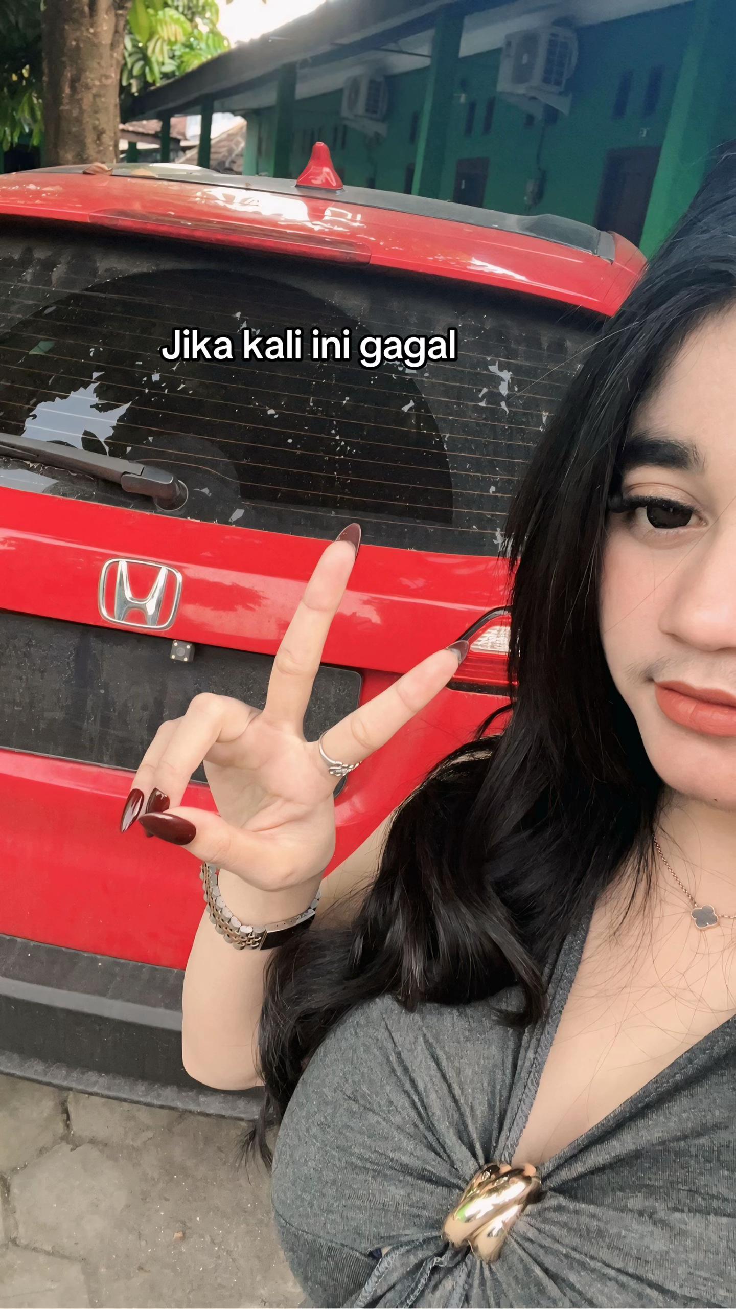 @Emadevia