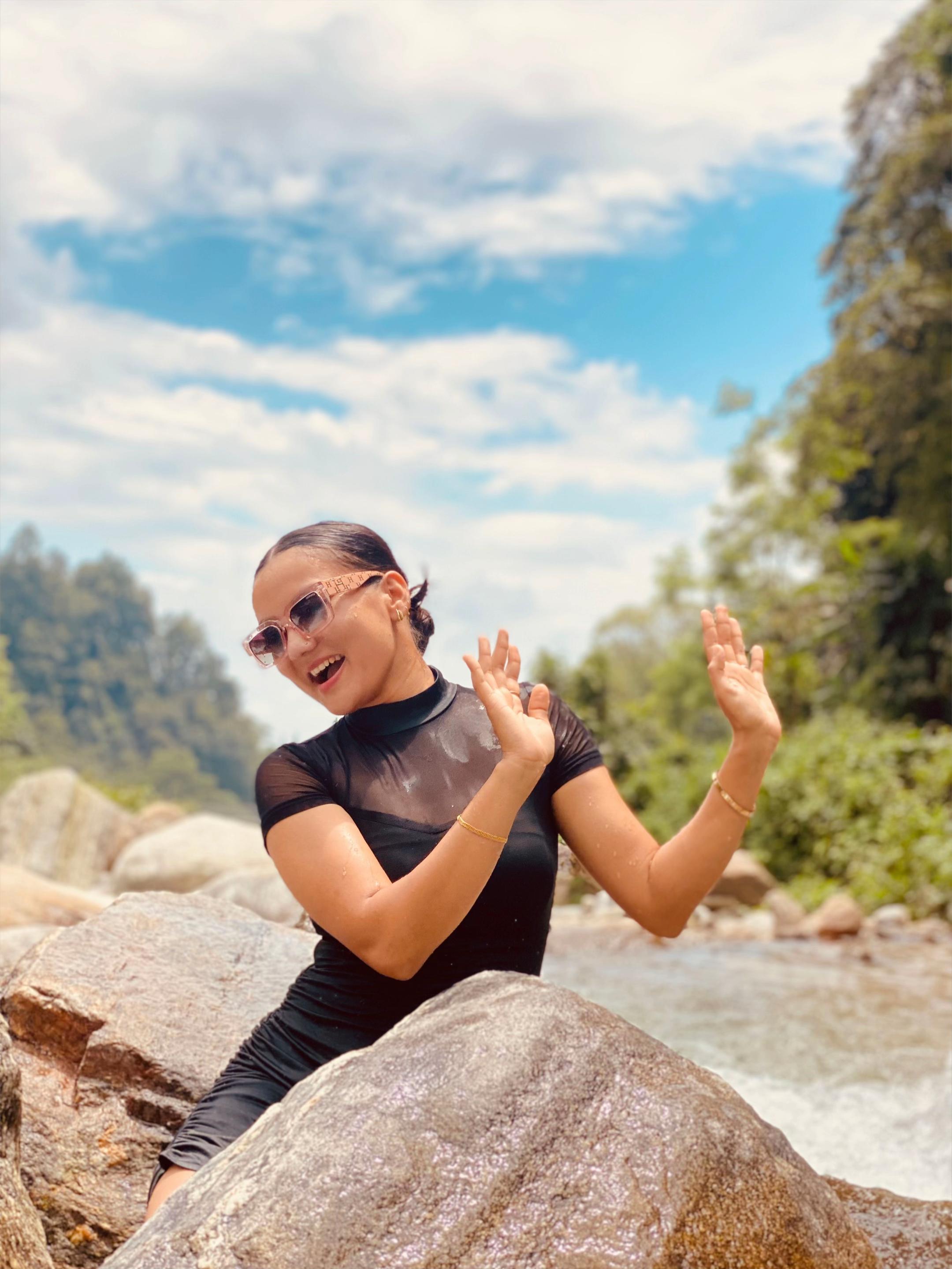 @Usha khadka🦋