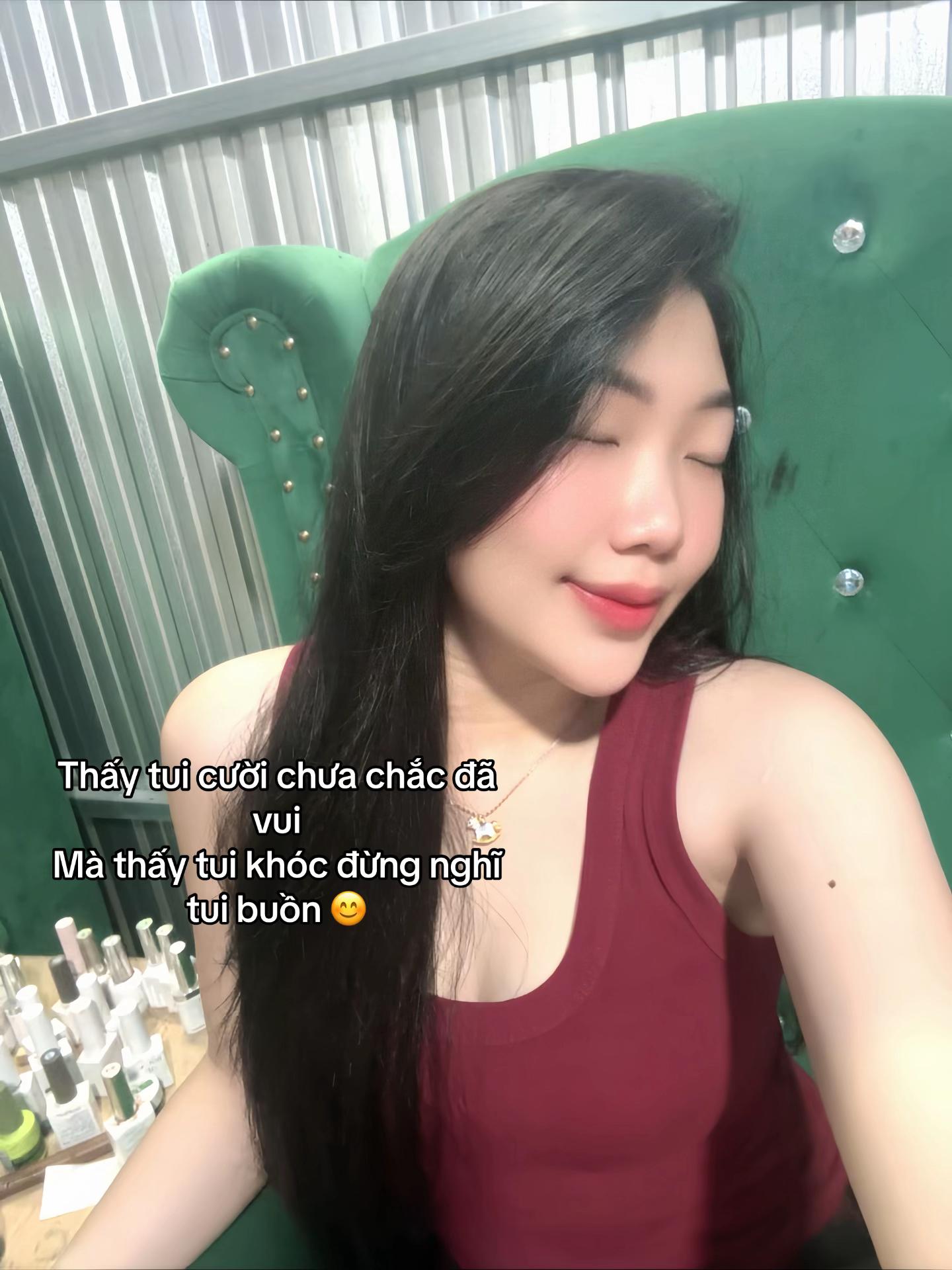 @Bé bán cơm gà 🍗