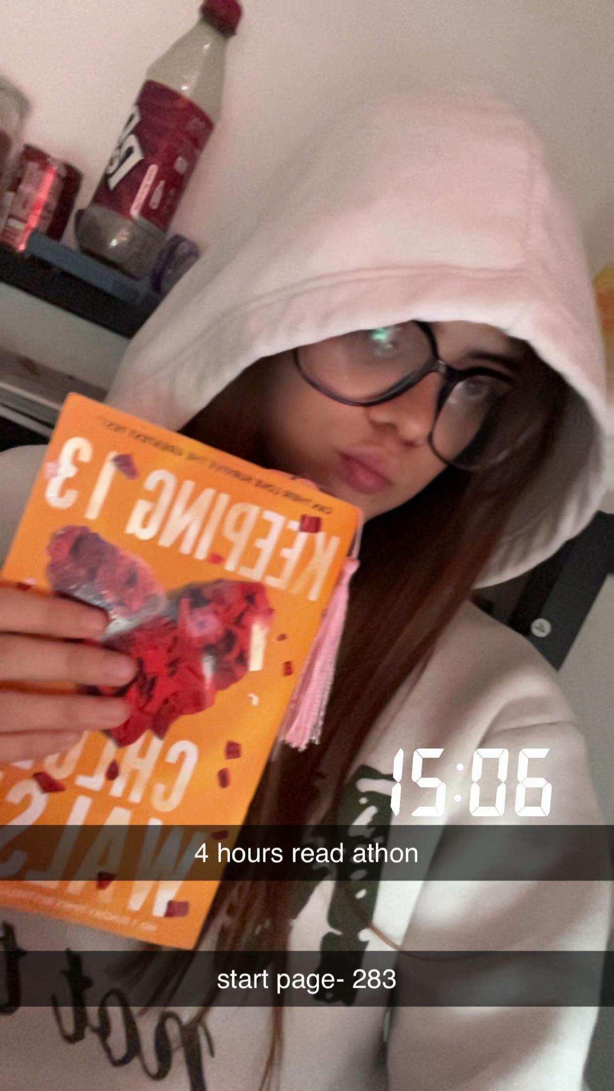 @zoe booktok📚🎧