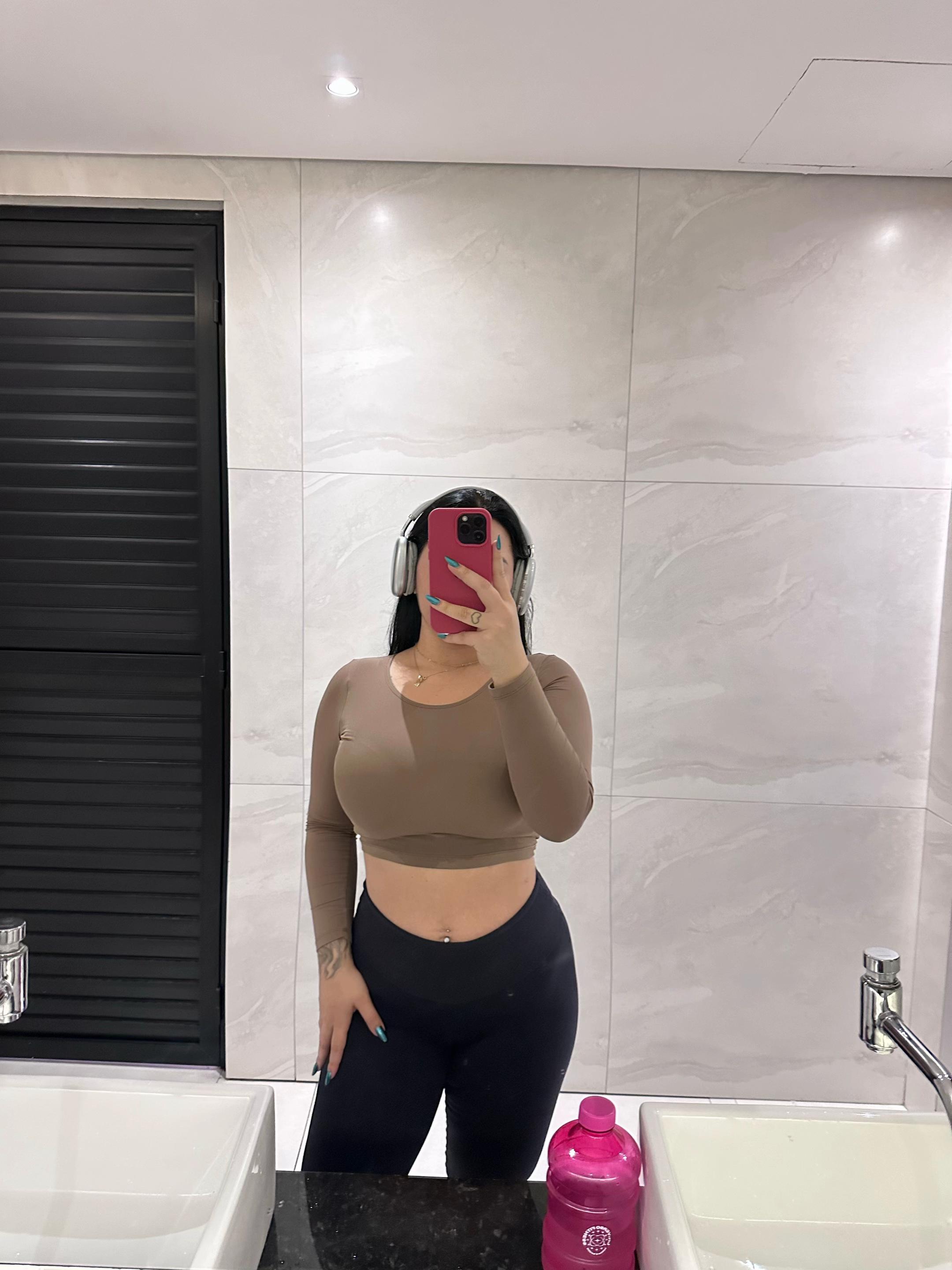 @Thayna Dias ๐