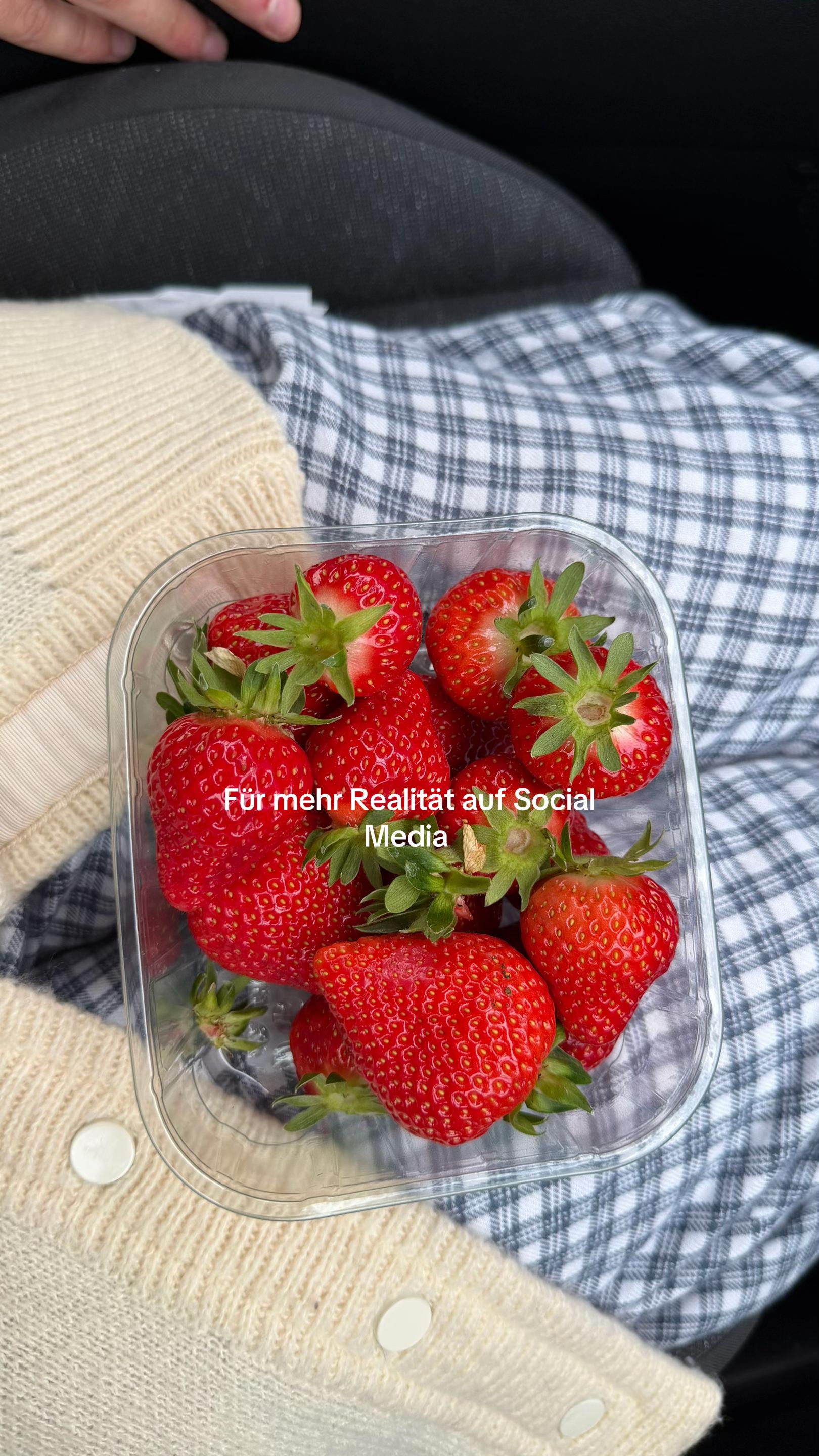 @Nika