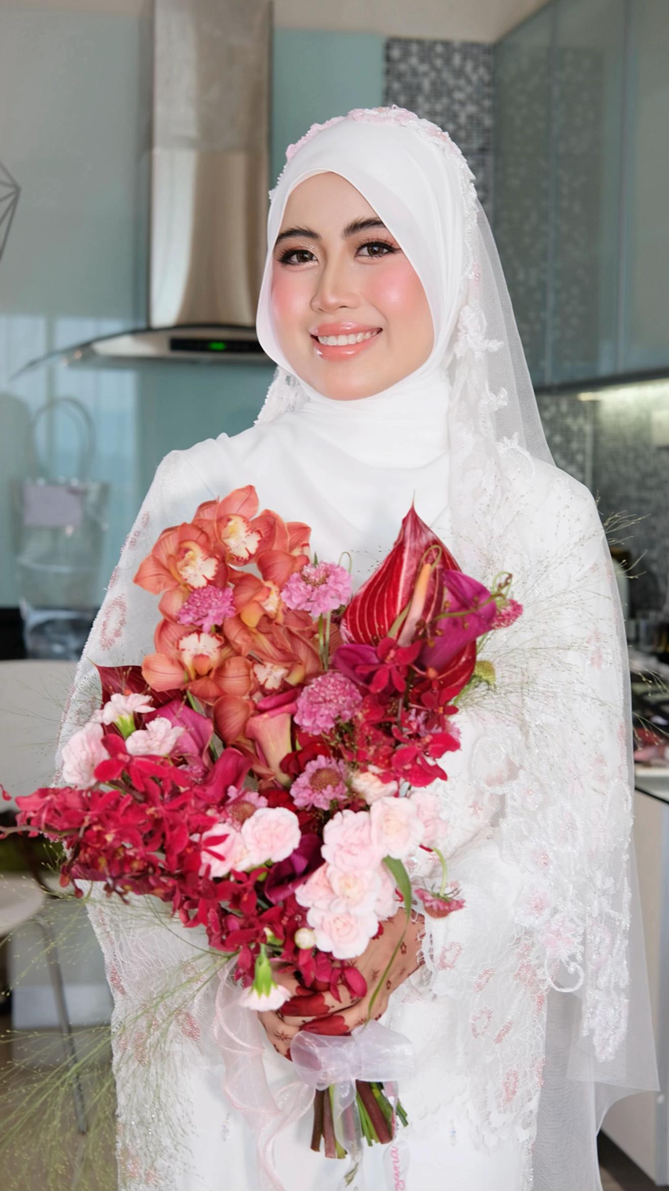 @NaddyNahar Makeup Artist