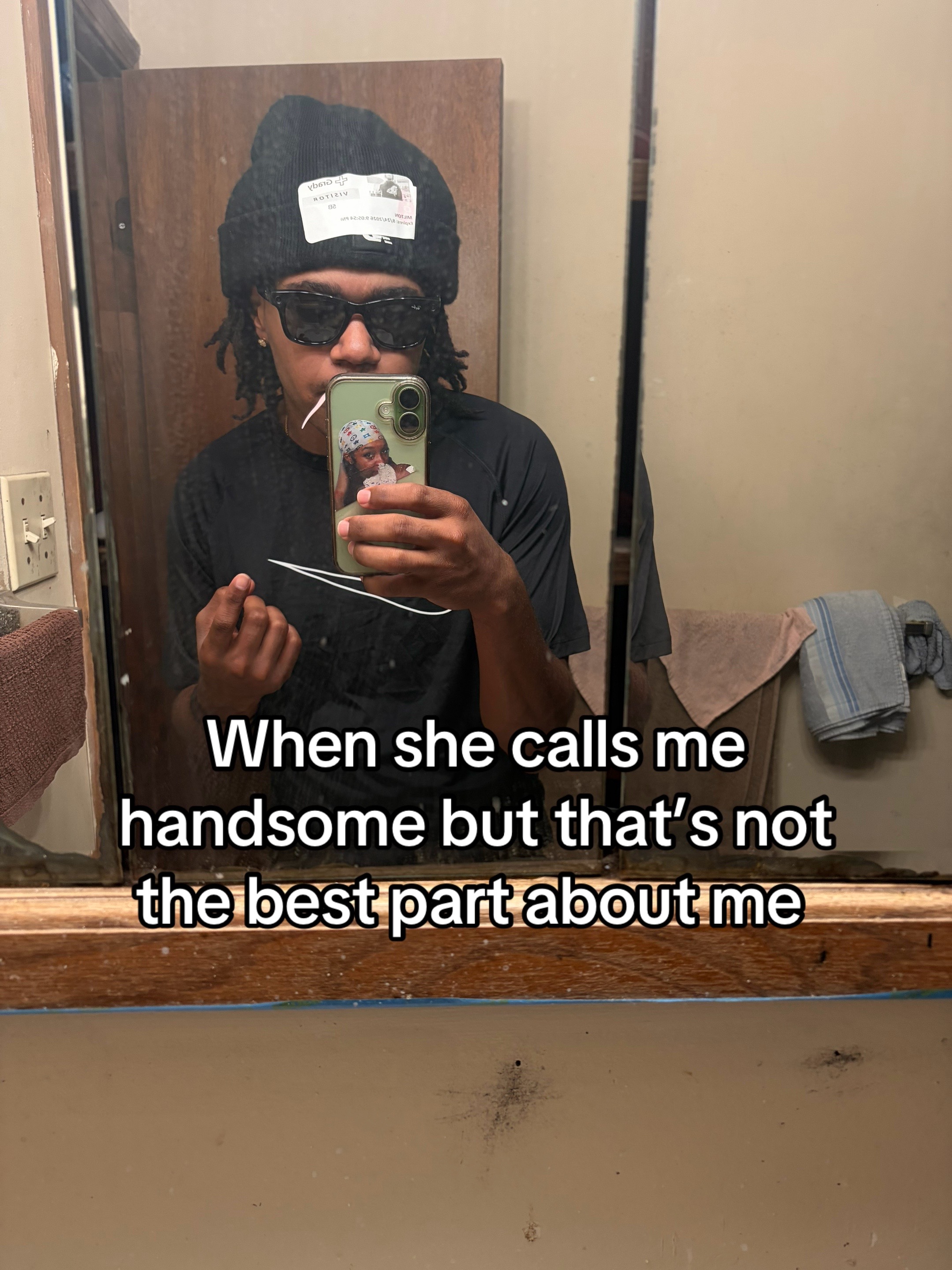 @WhoCountro