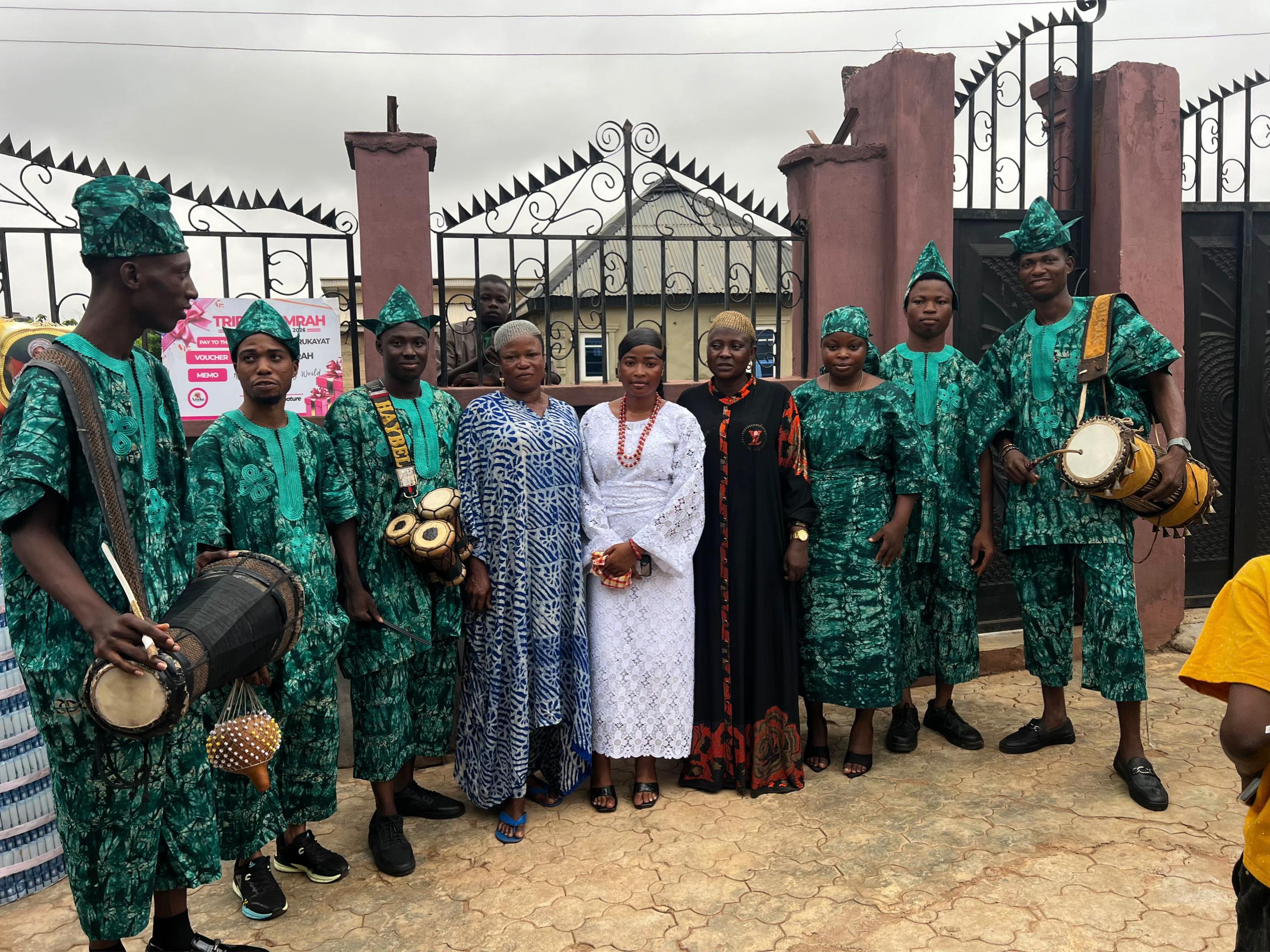 @OMODUNMADE AKÉWÌ
