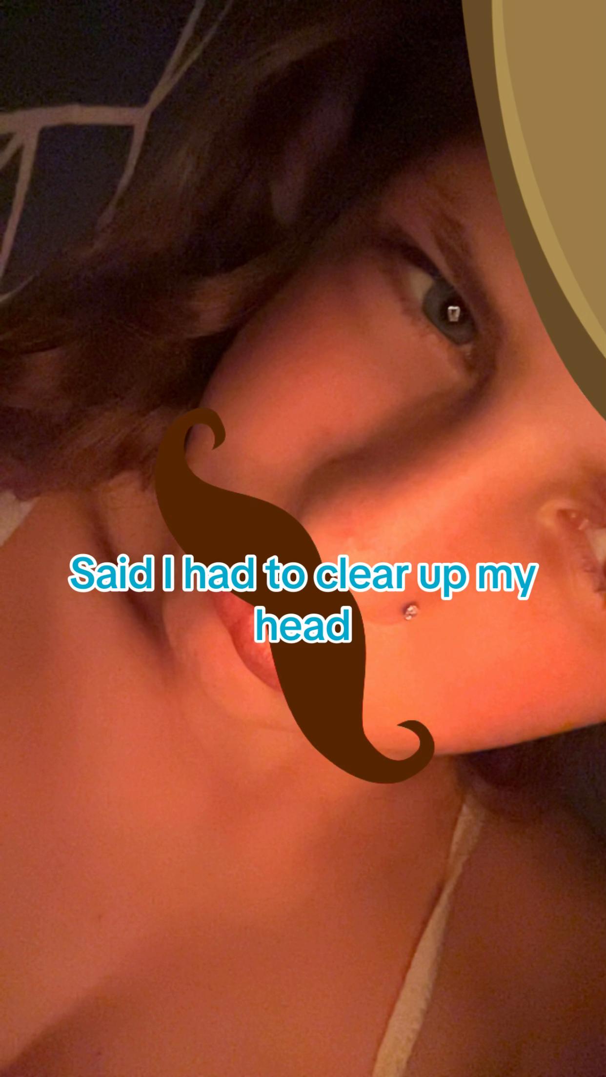@🤫