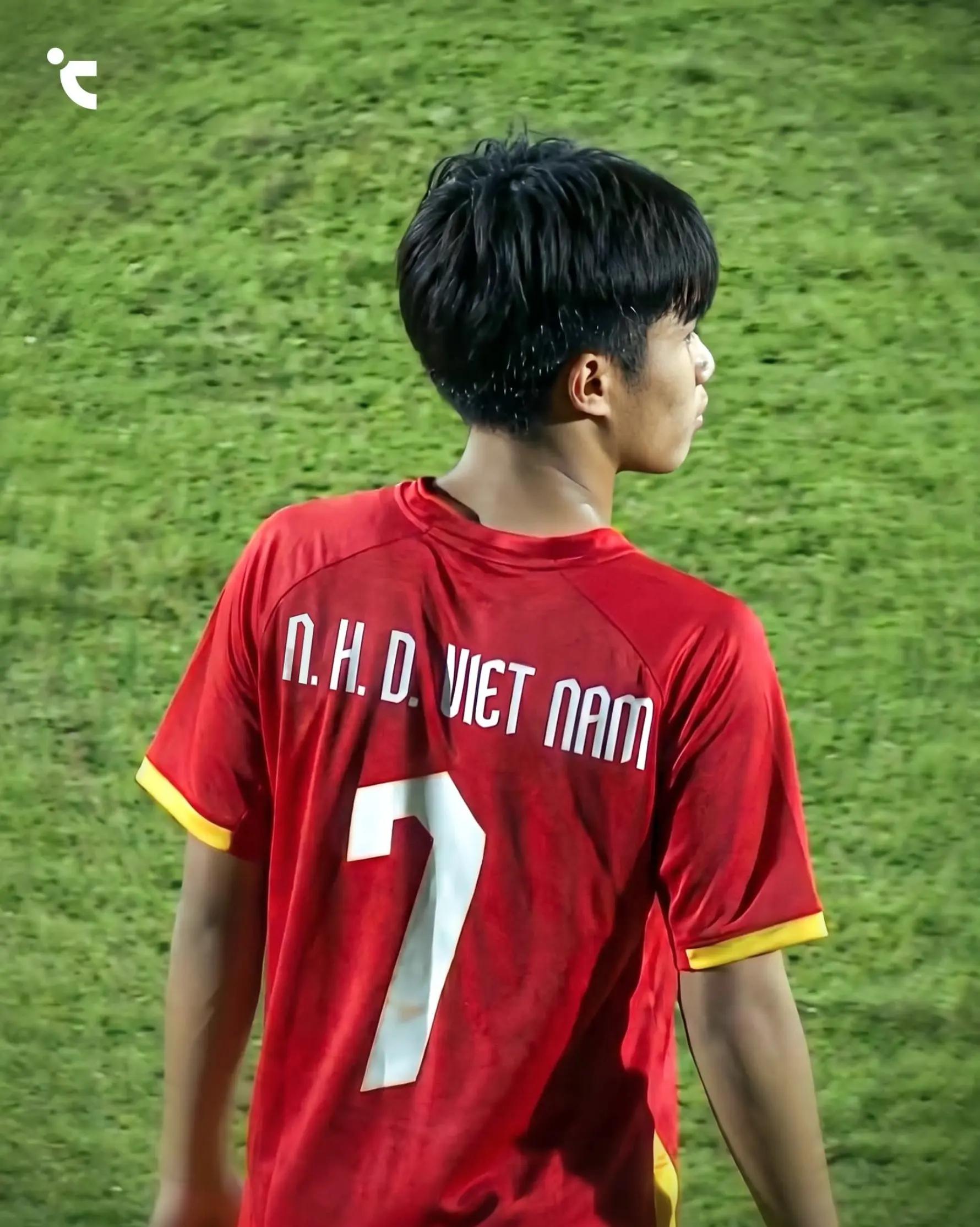 @Chuyện Áo Đấu